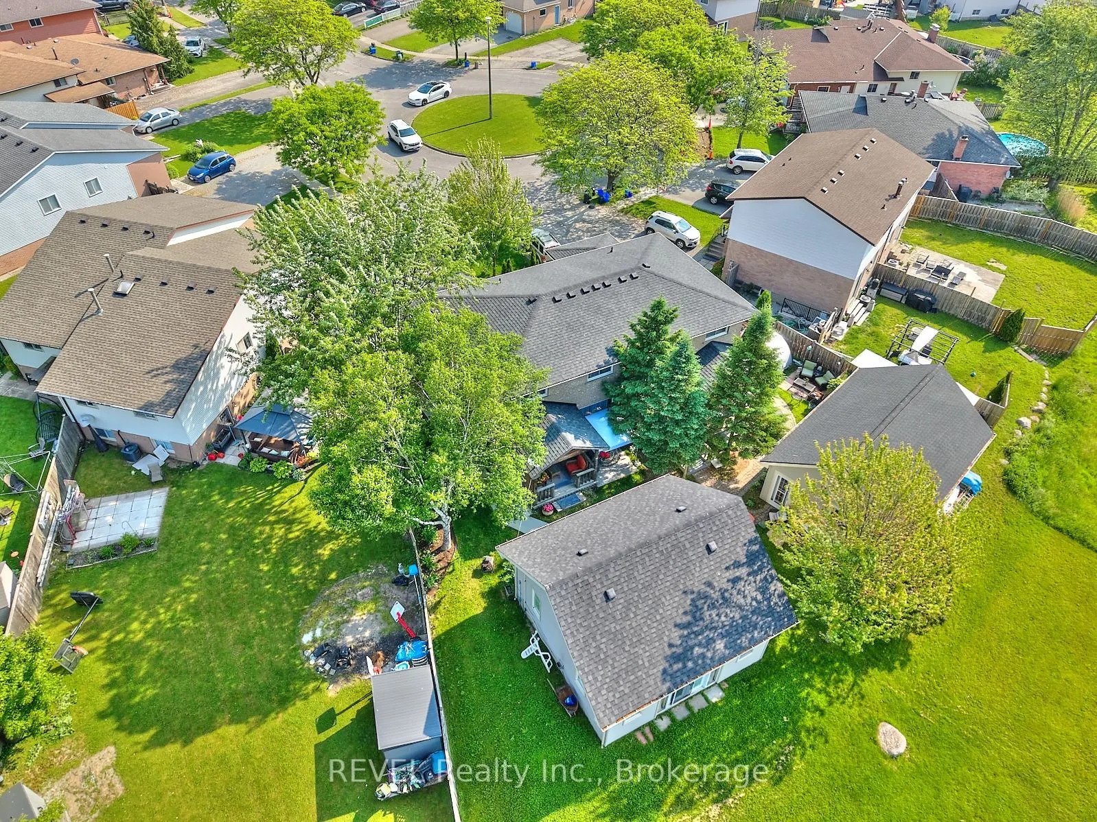 6585 Kuhn Crescent