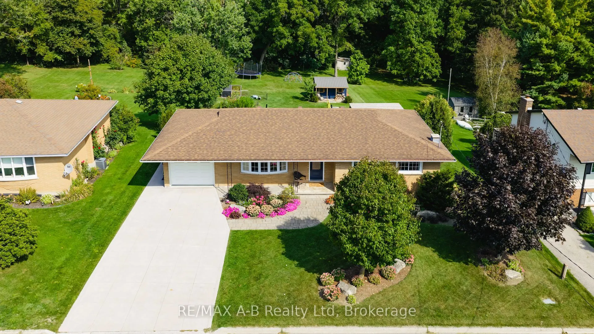 43 Widder Street W