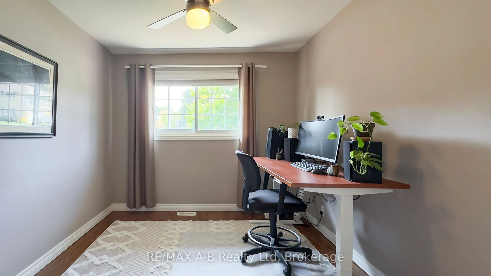 43 Widder Street W