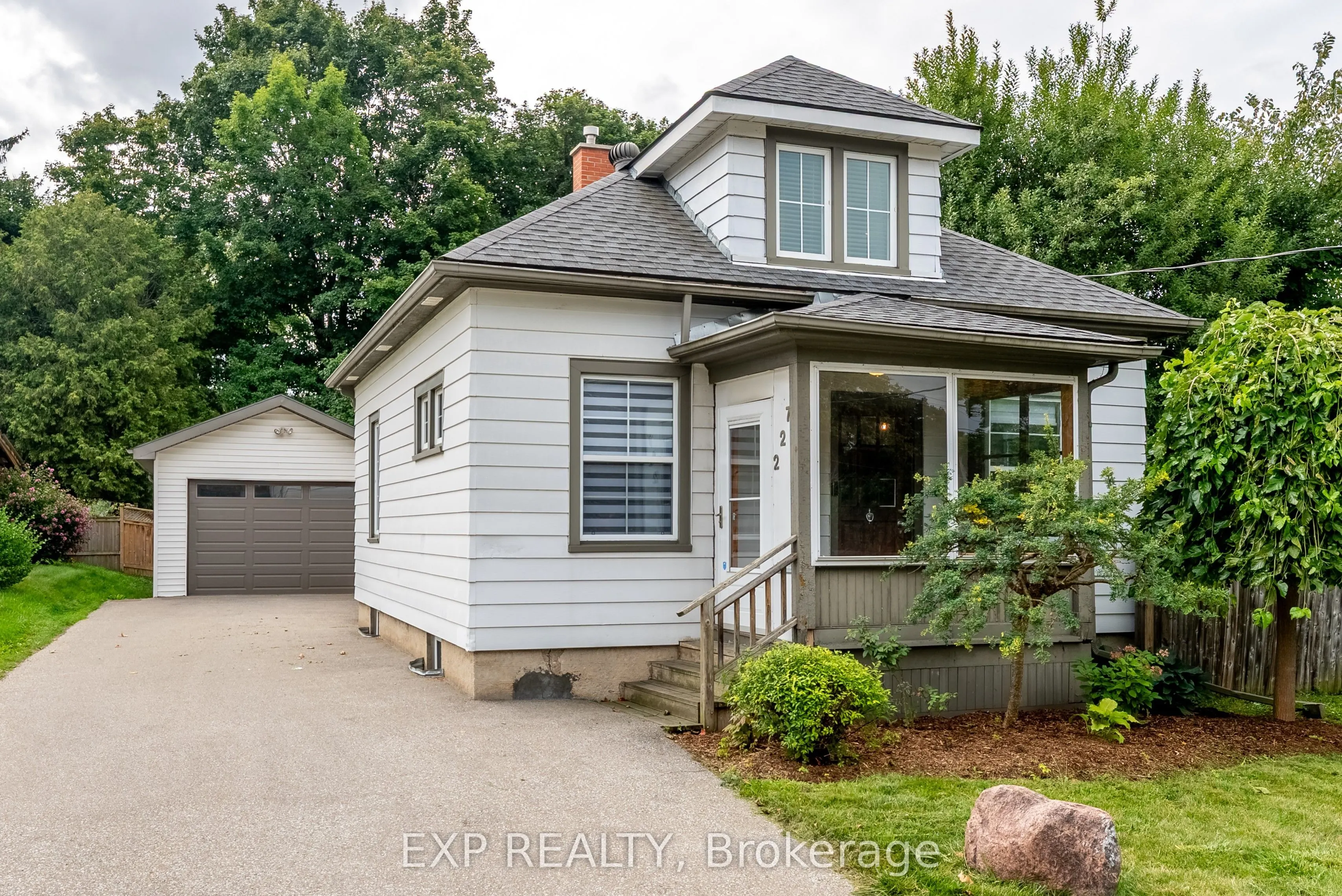 227 Bridgeport Road E