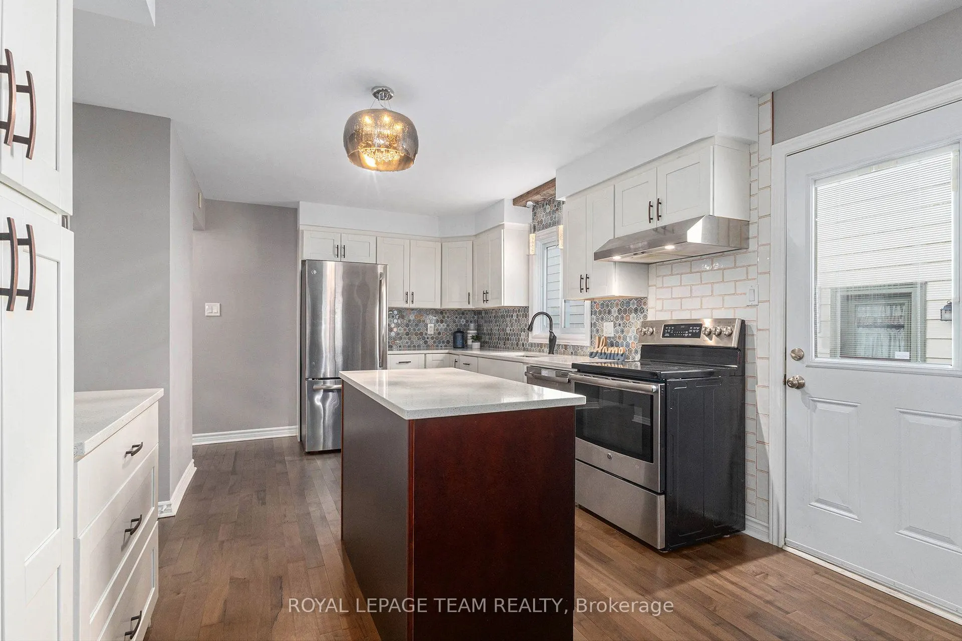 119 Huntsman Crescent