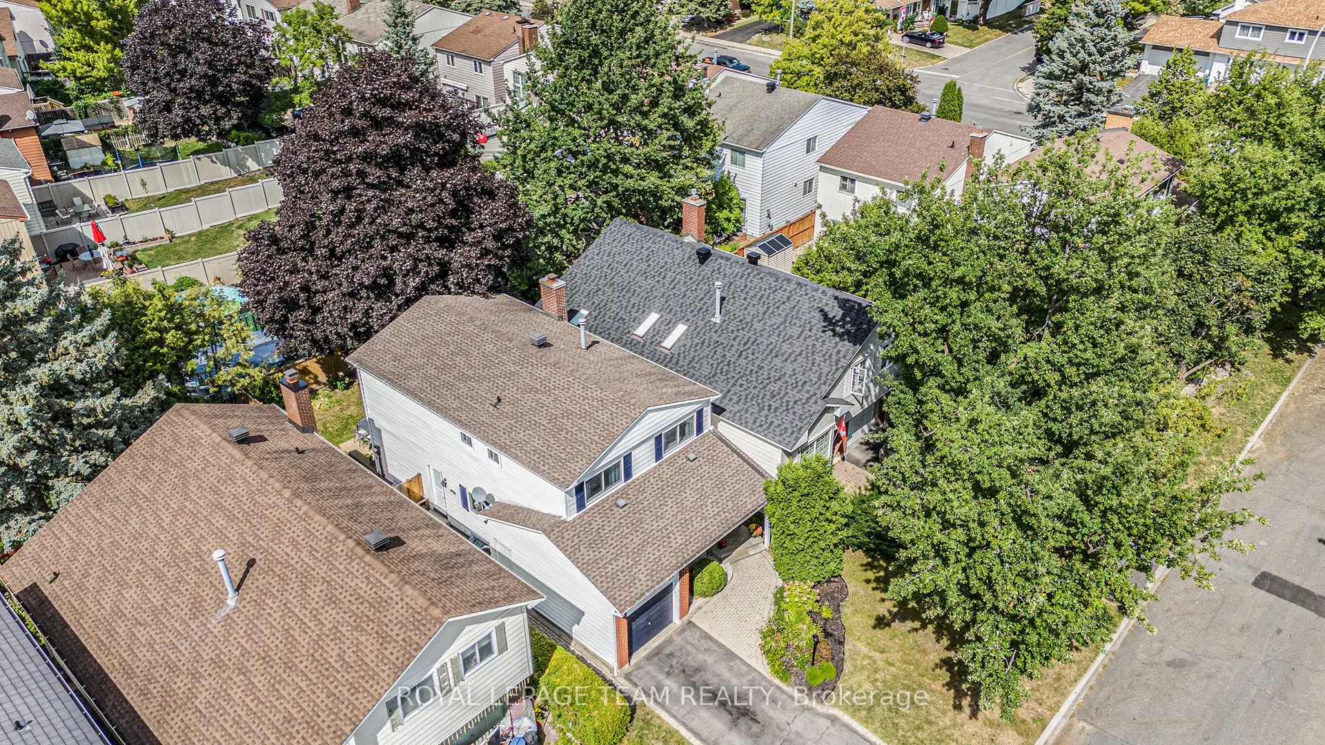 119 Huntsman Crescent
