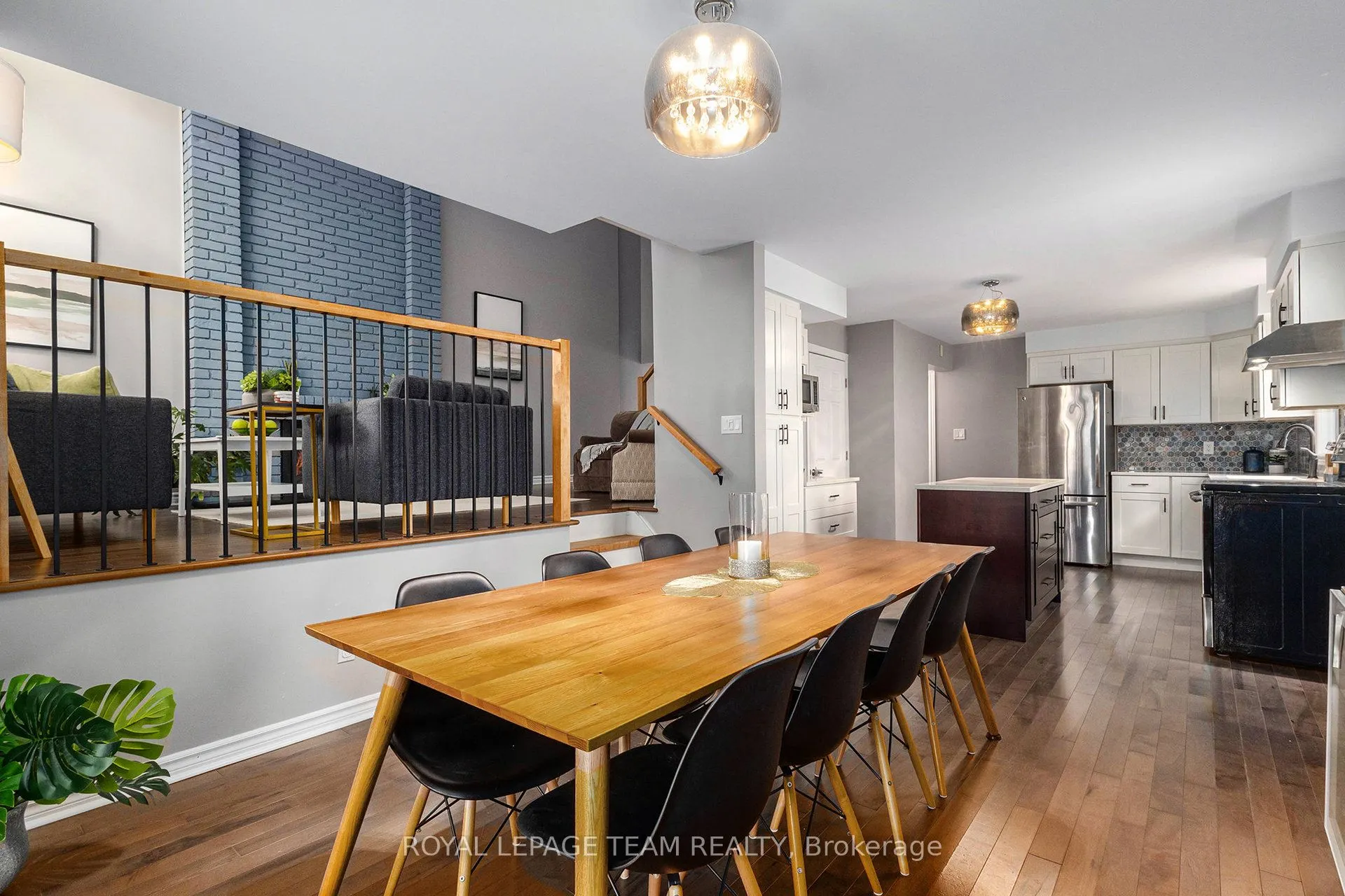 119 Huntsman Crescent