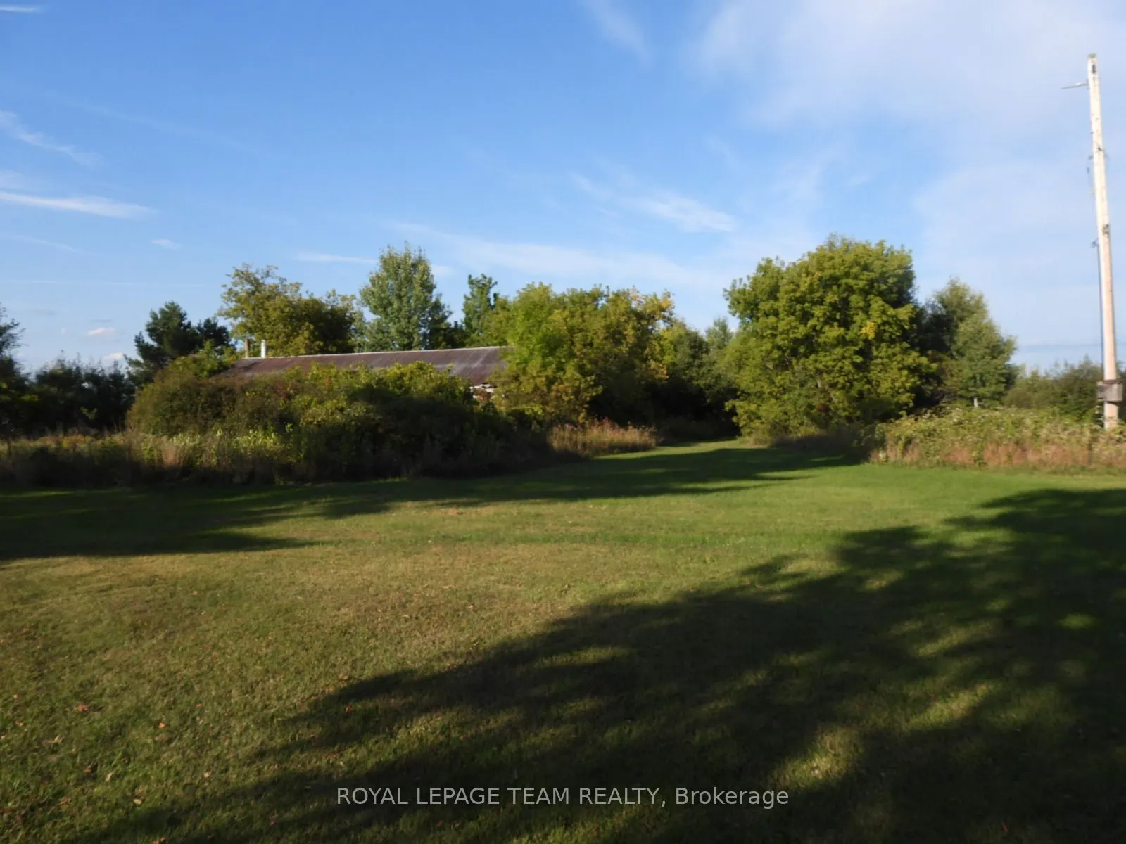2710 Dunrobin Road