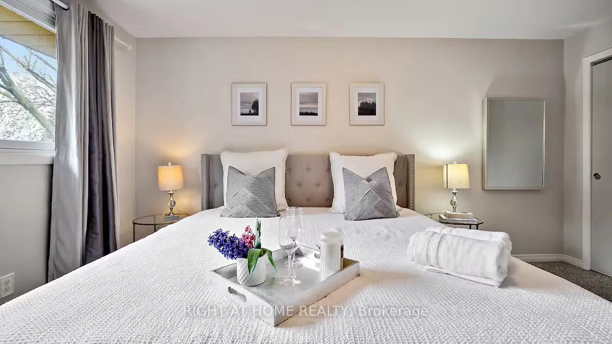 3 Governor Simcoe Drive