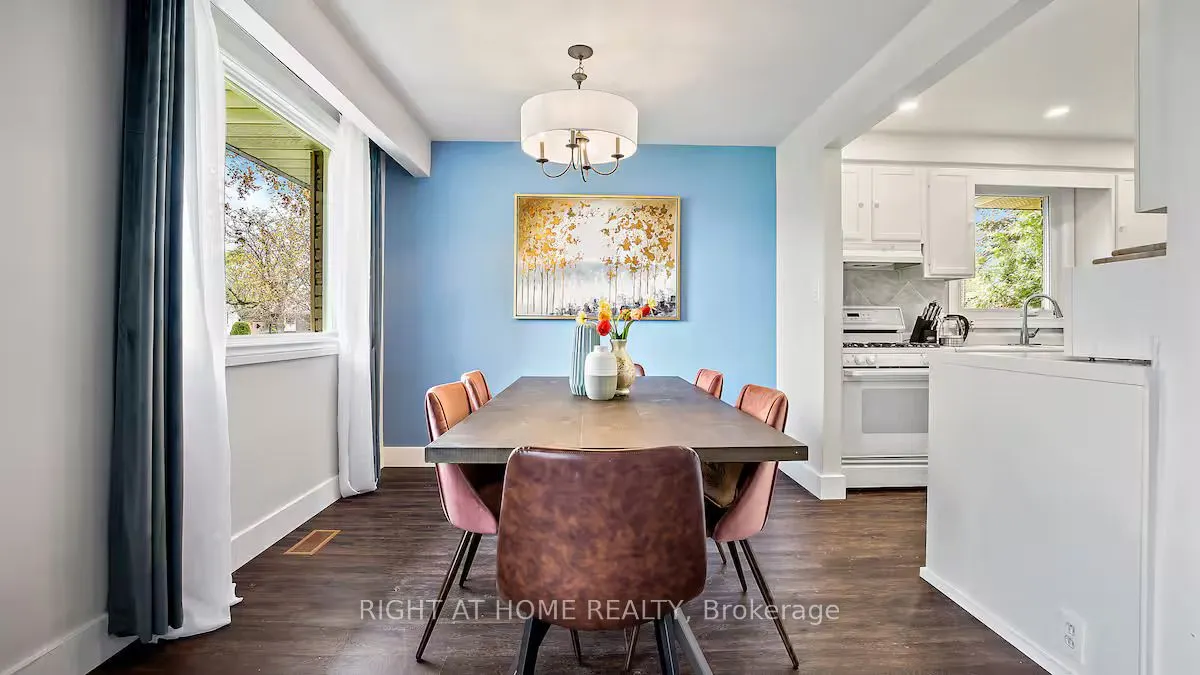 3 Governor Simcoe Drive