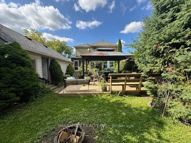126 Metcalfe Street W, #A&B