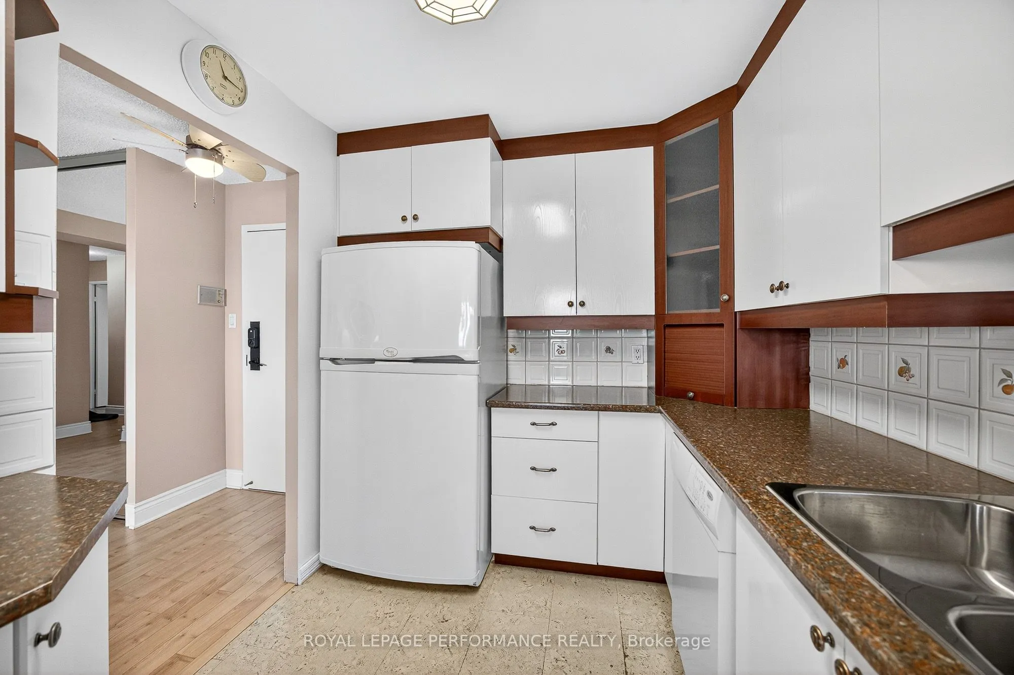 665 BATHGATE Drive, #1904