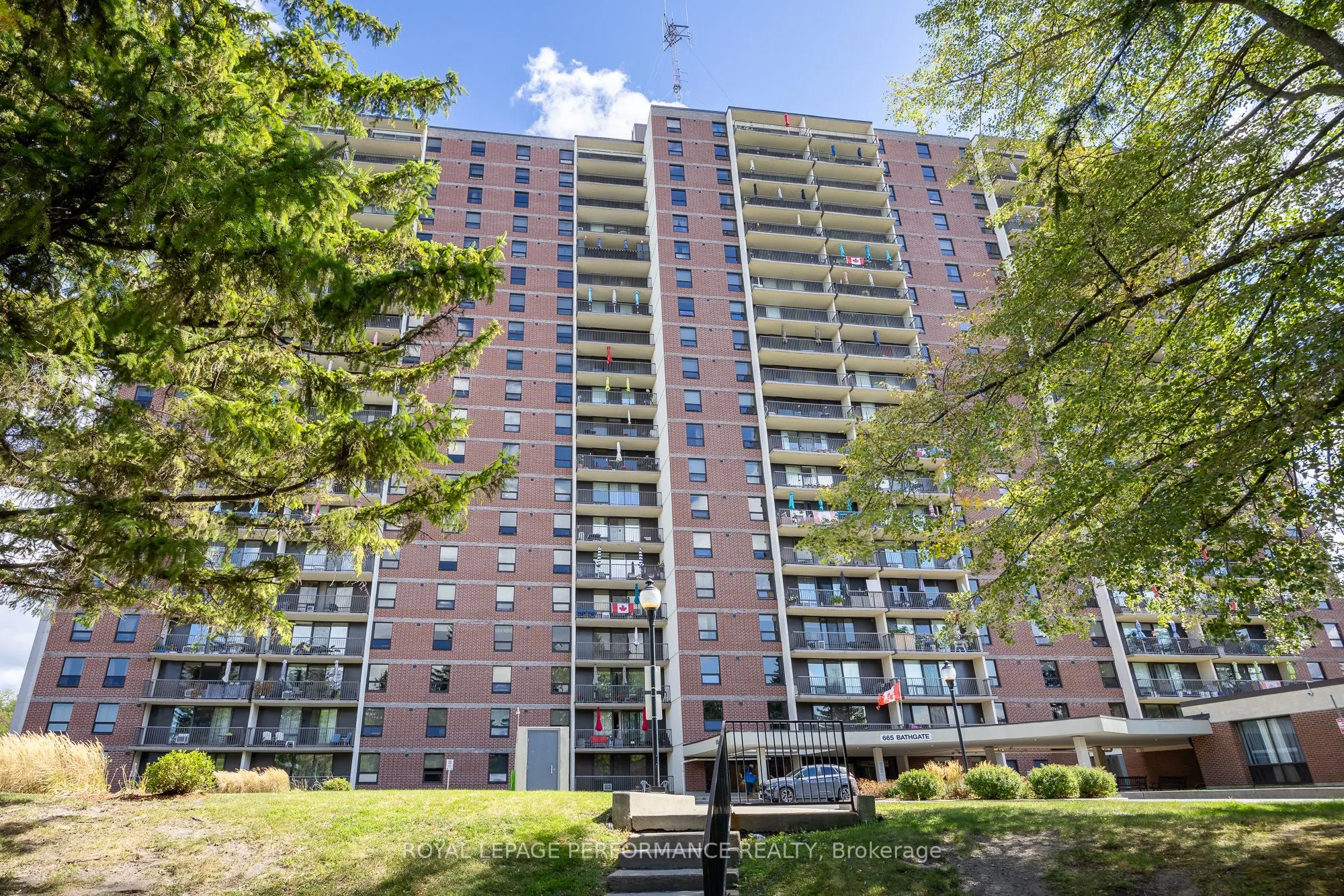 665 BATHGATE Drive, #1904