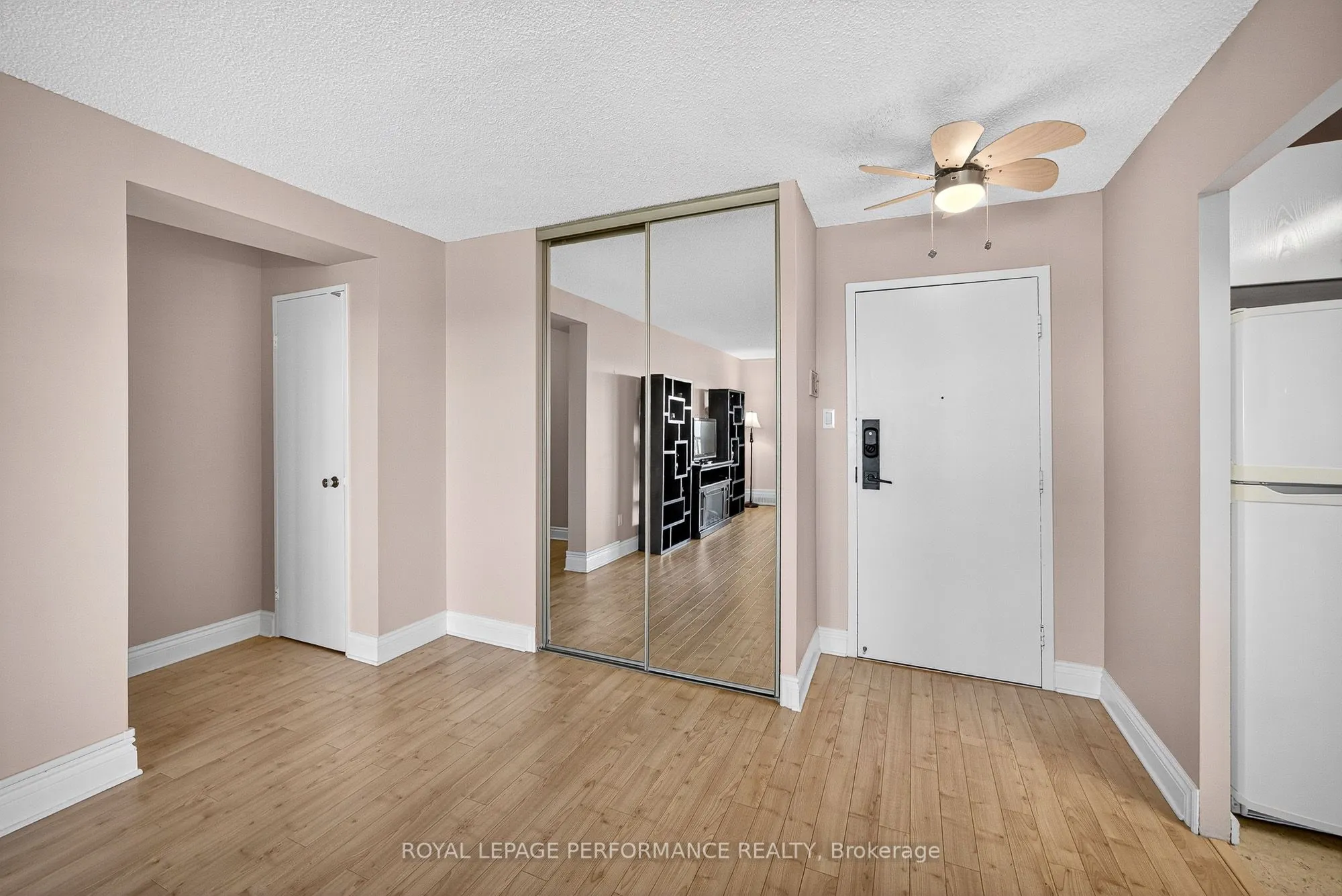 665 BATHGATE Drive, #1904