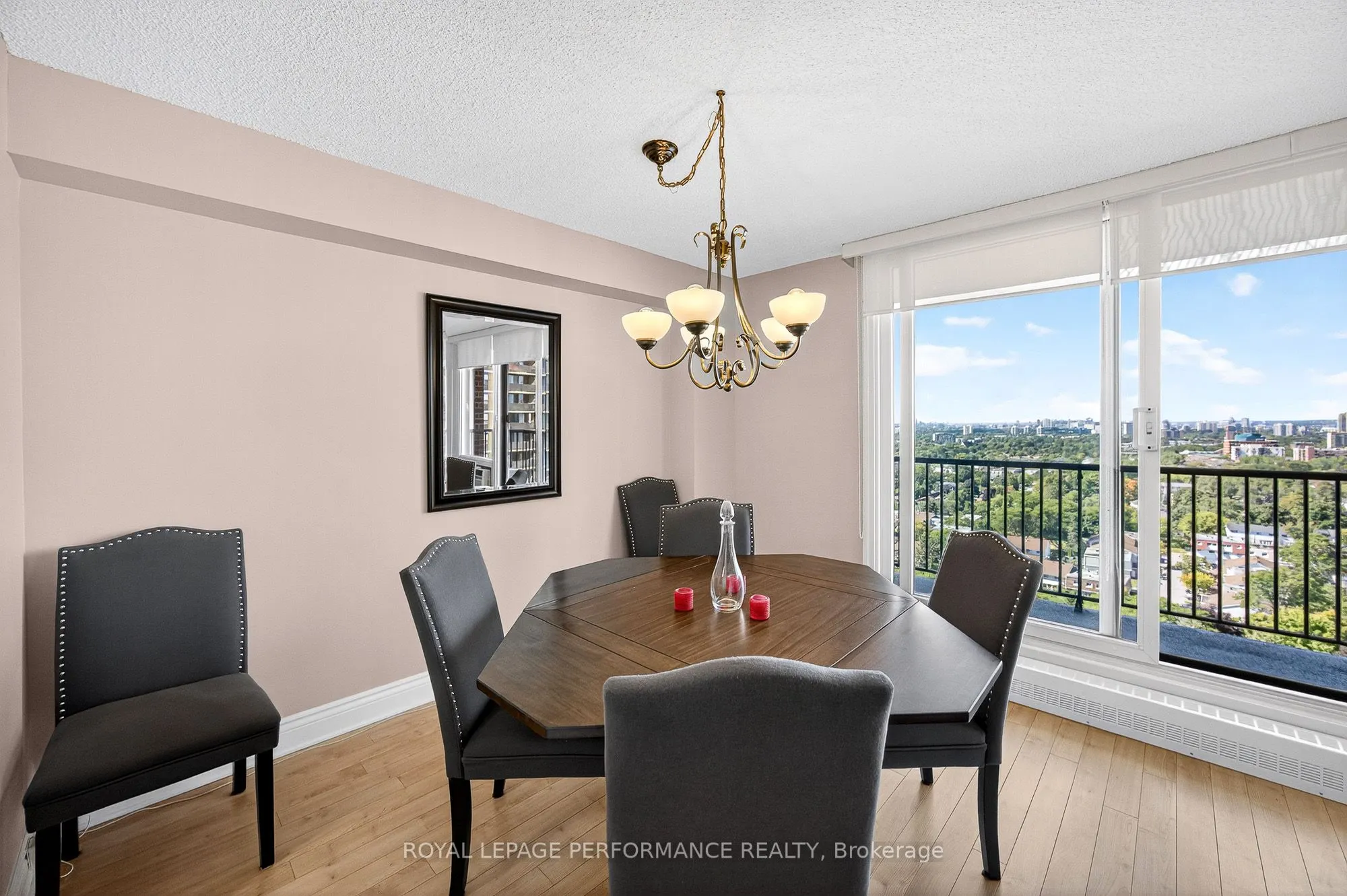 665 BATHGATE Drive, #1904