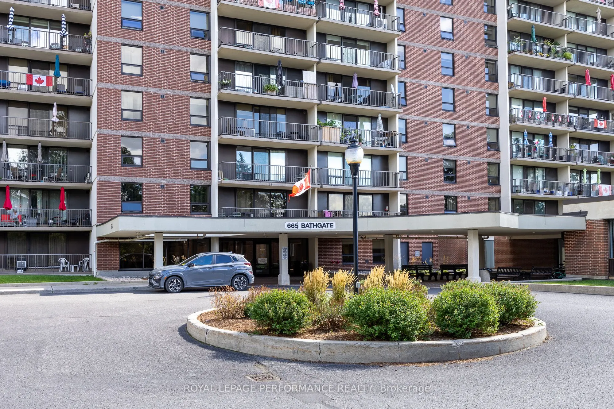 665 BATHGATE Drive, #1904