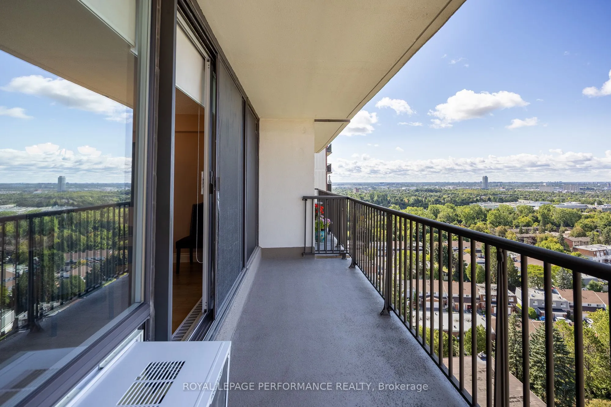 665 BATHGATE Drive, #1904