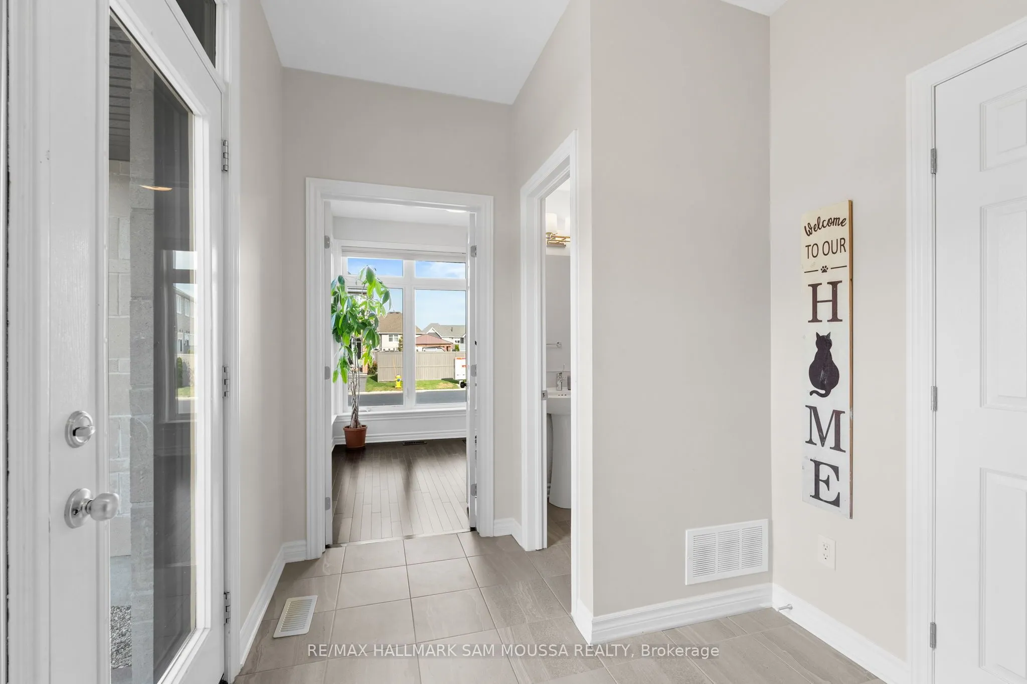 625 Cartographe Street