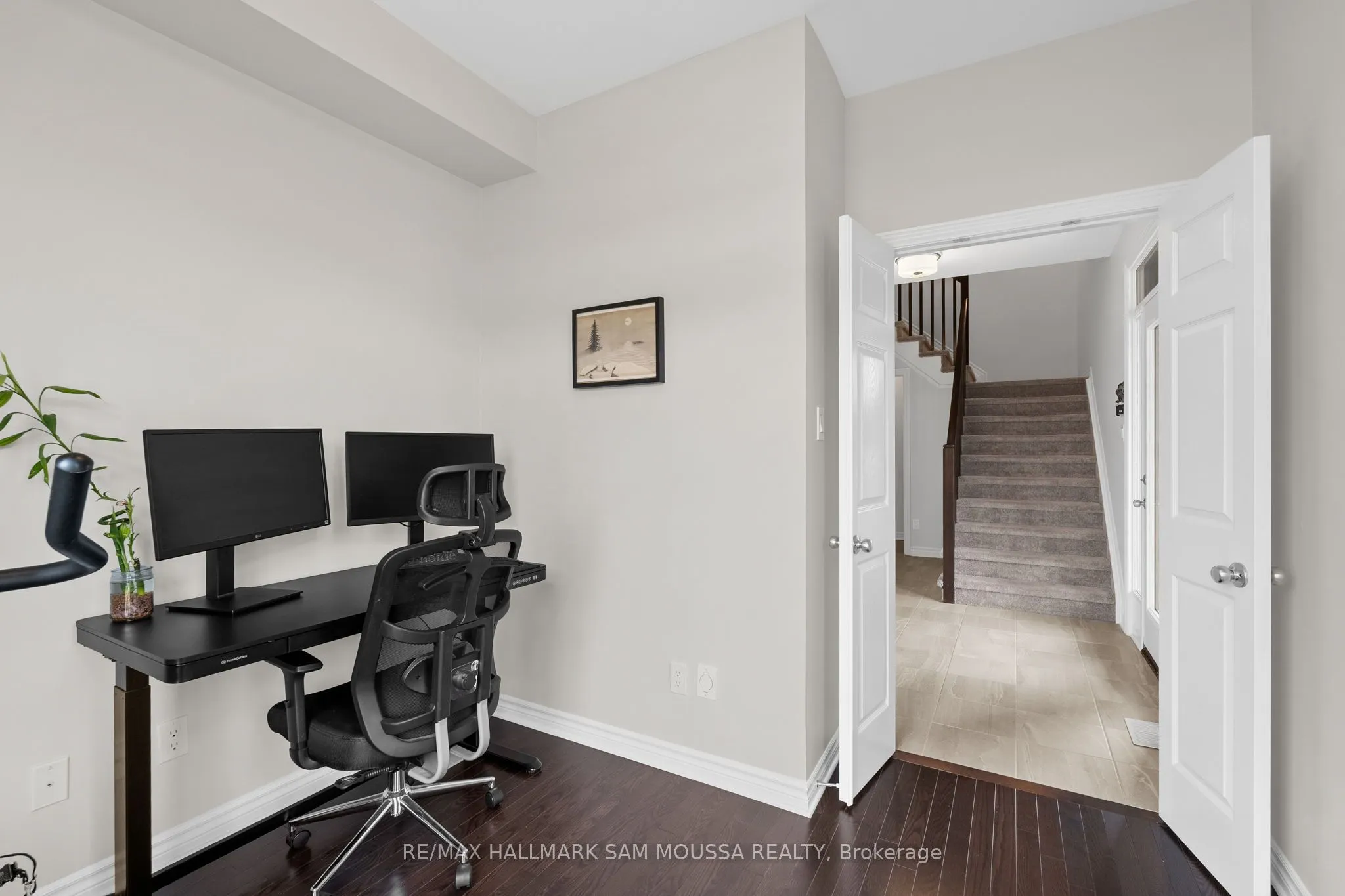 625 Cartographe Street