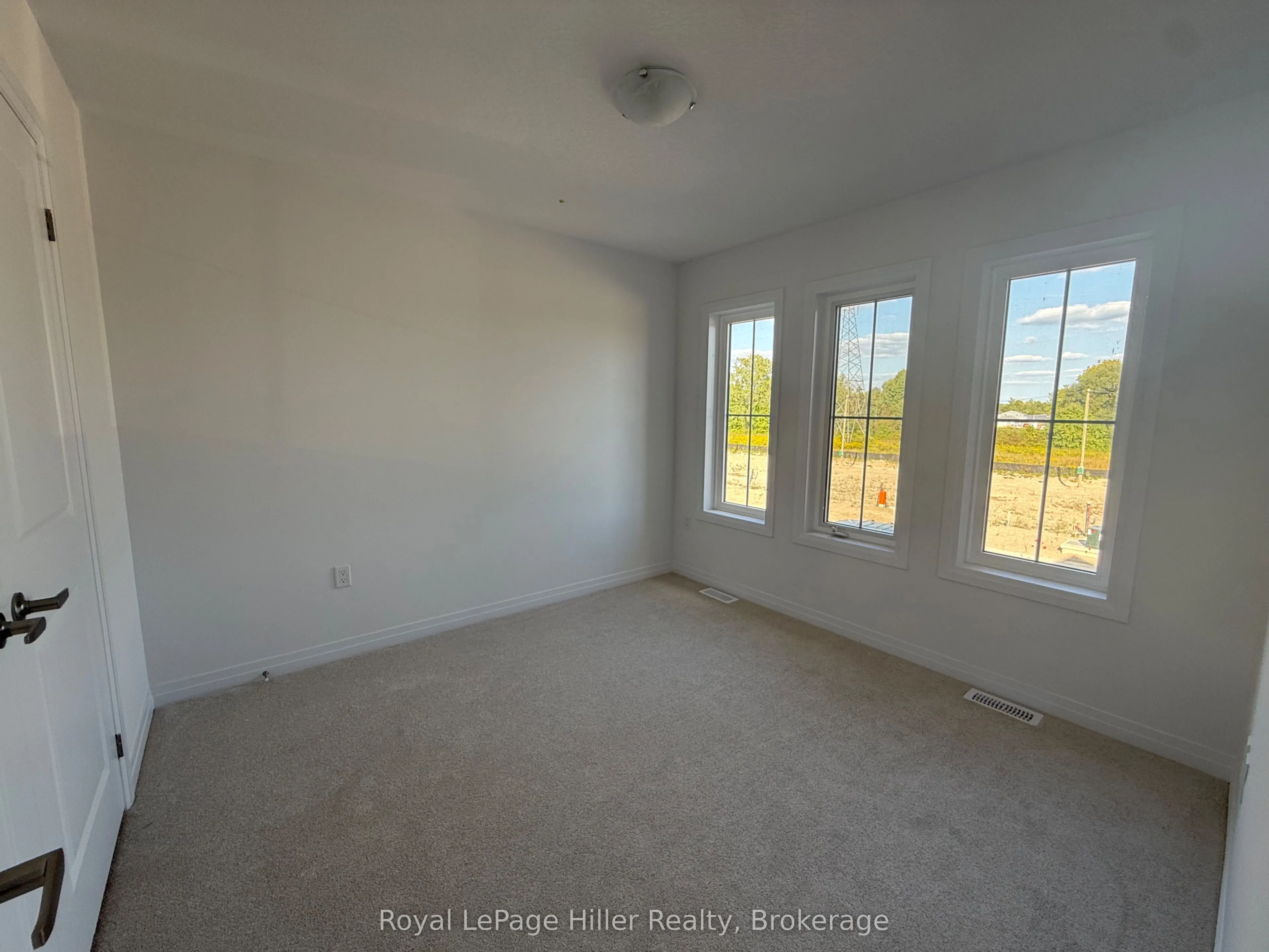 6 Poett Avenue