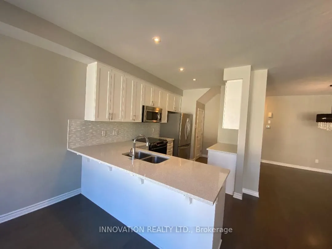 322 Fergus Crescent