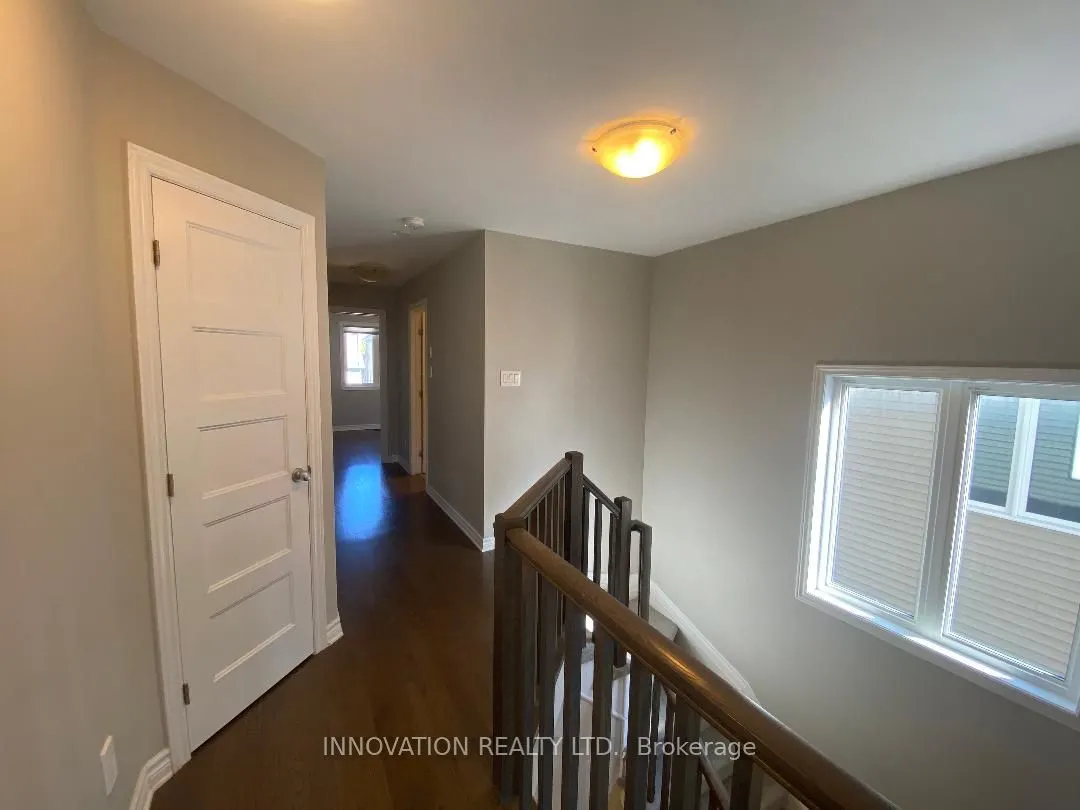 322 Fergus Crescent
