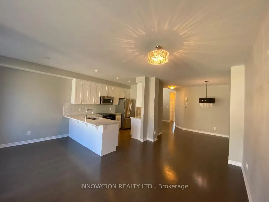 322 Fergus Crescent