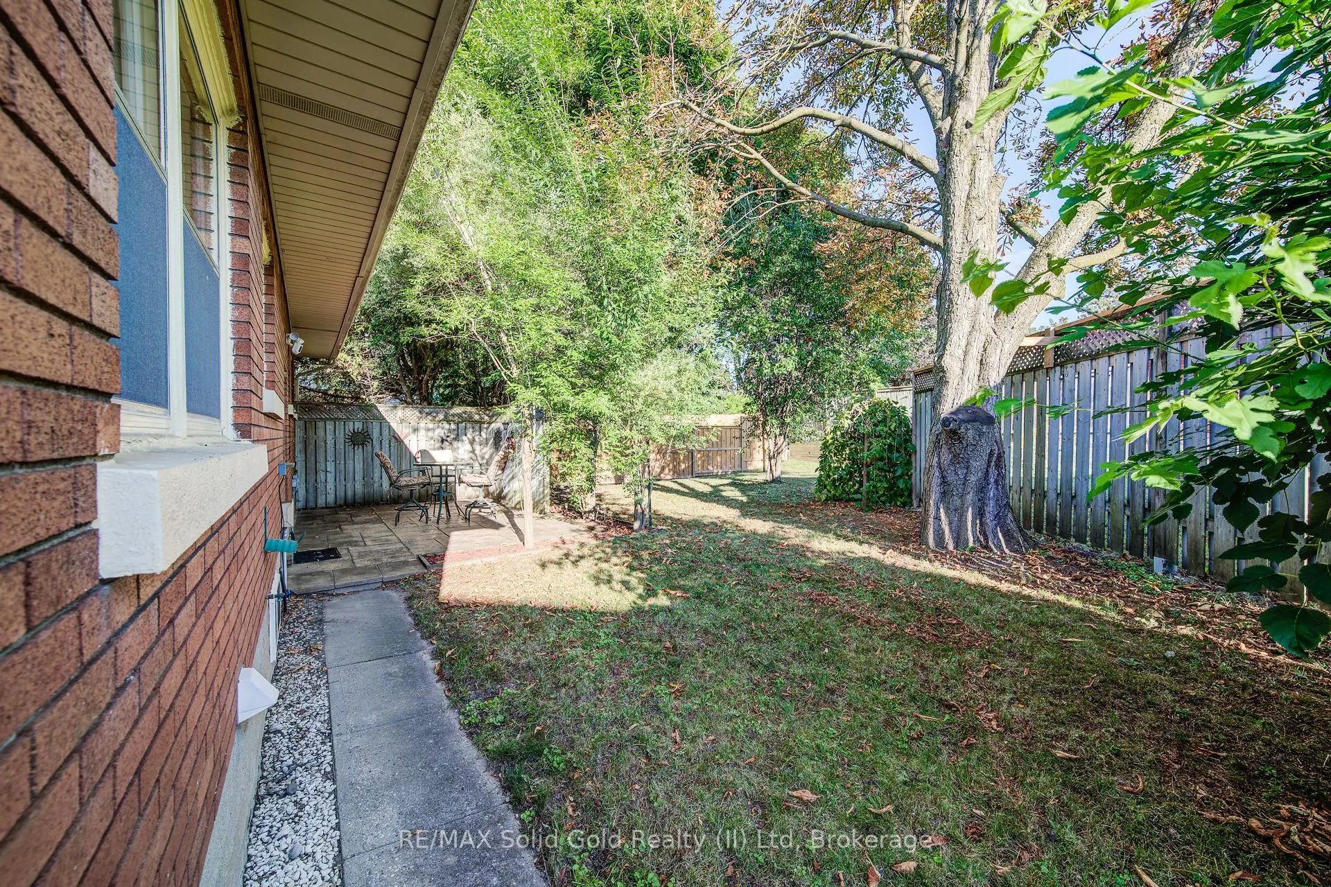 191 Allen Street E
