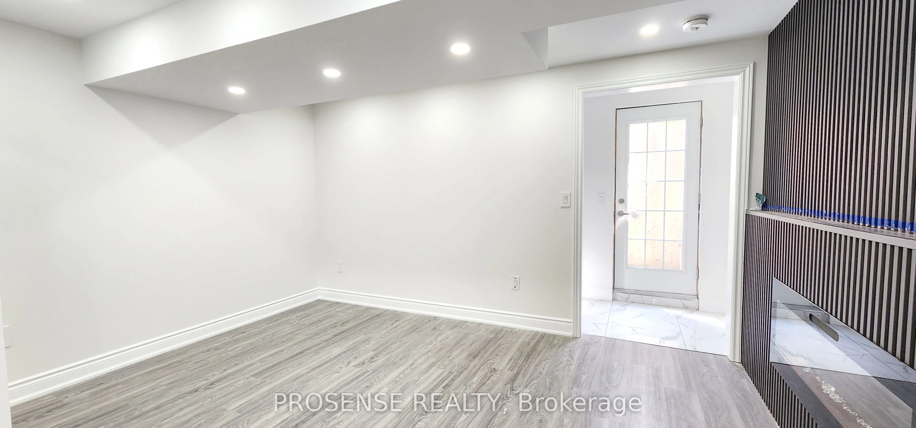 67 Holcomb Terrace