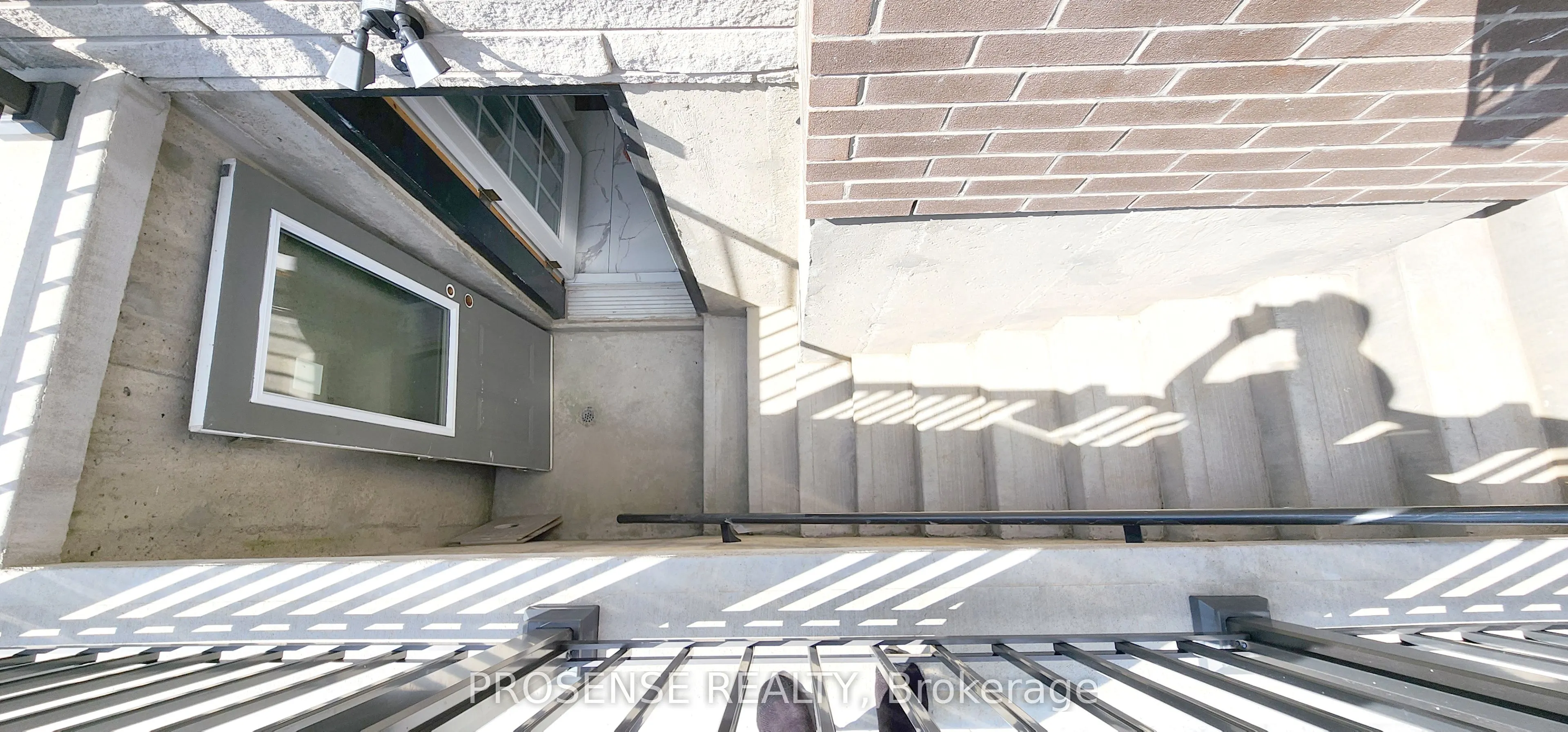 67 Holcomb Terrace