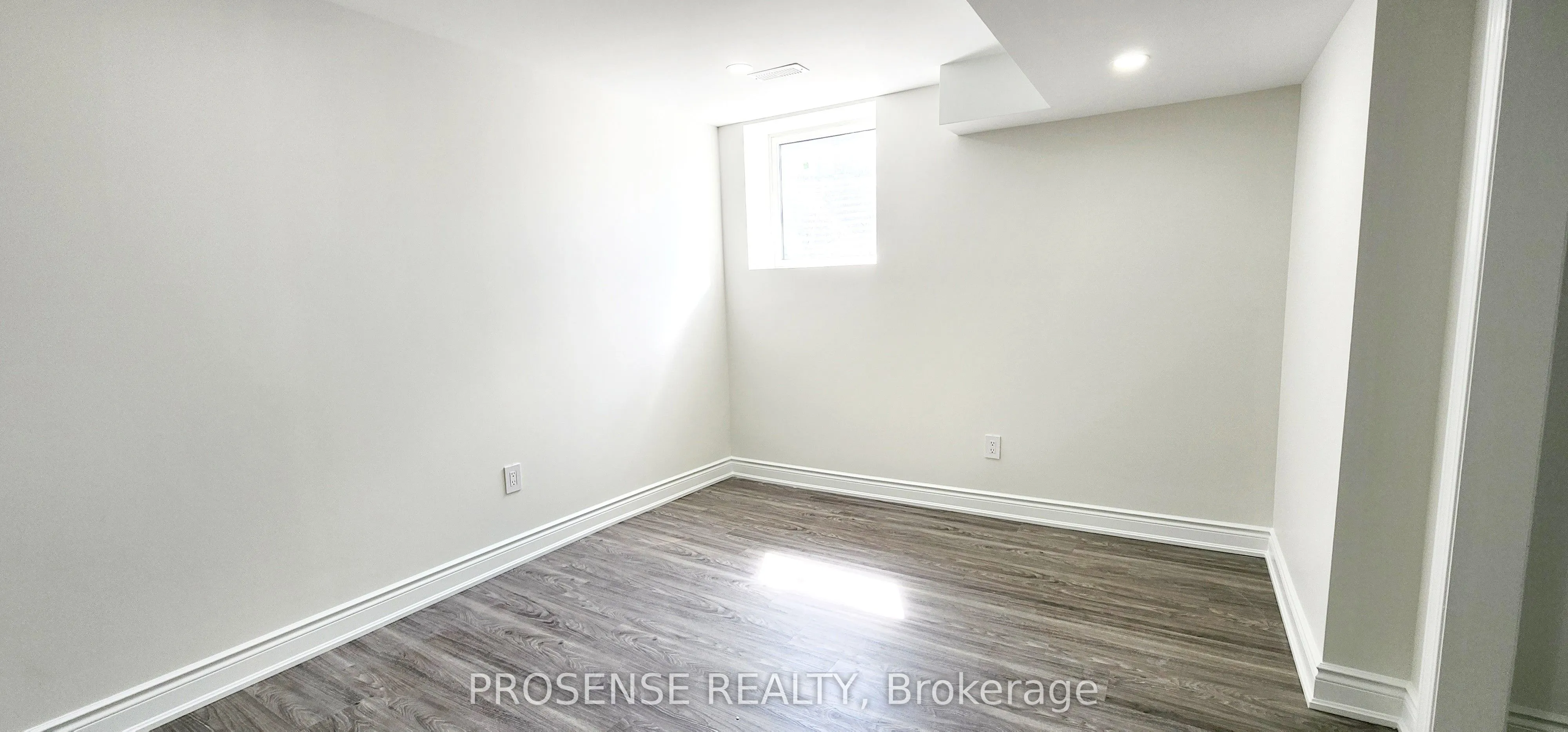 67 Holcomb Terrace