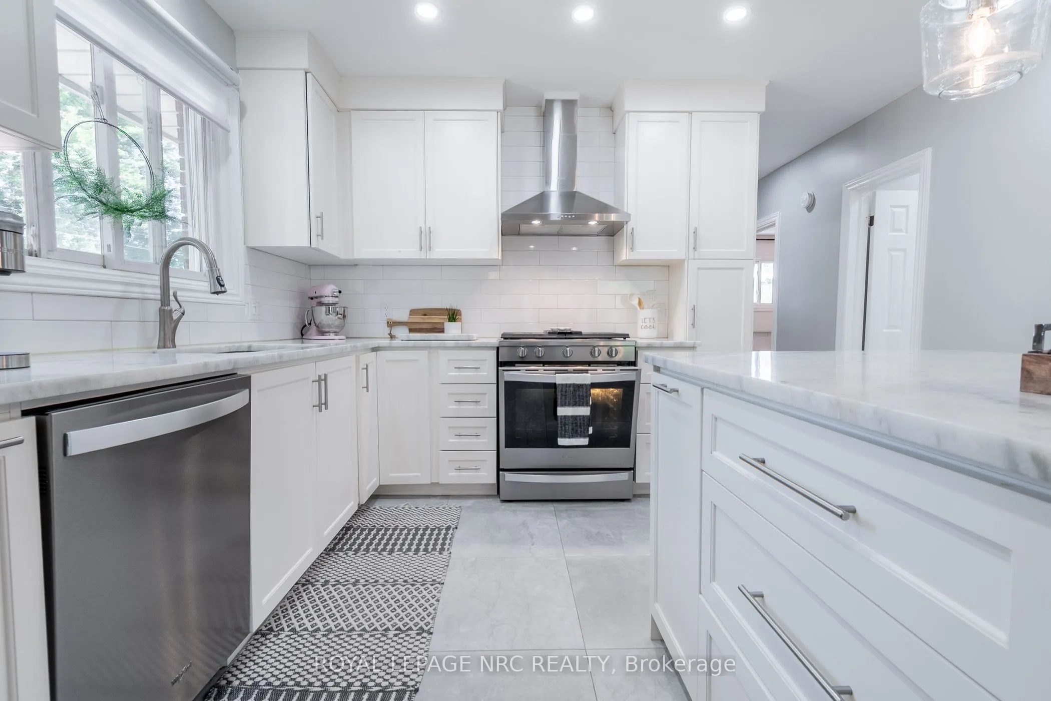 27 Blain Place