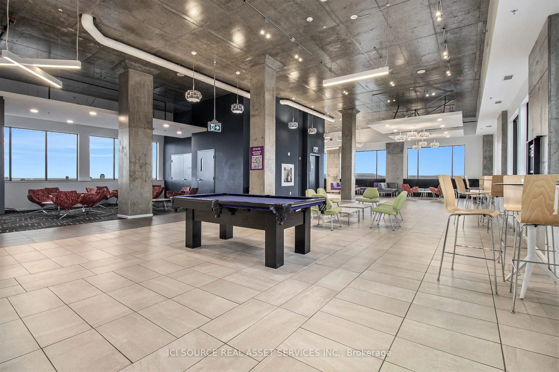 105 Champagne Avenue S, #1702