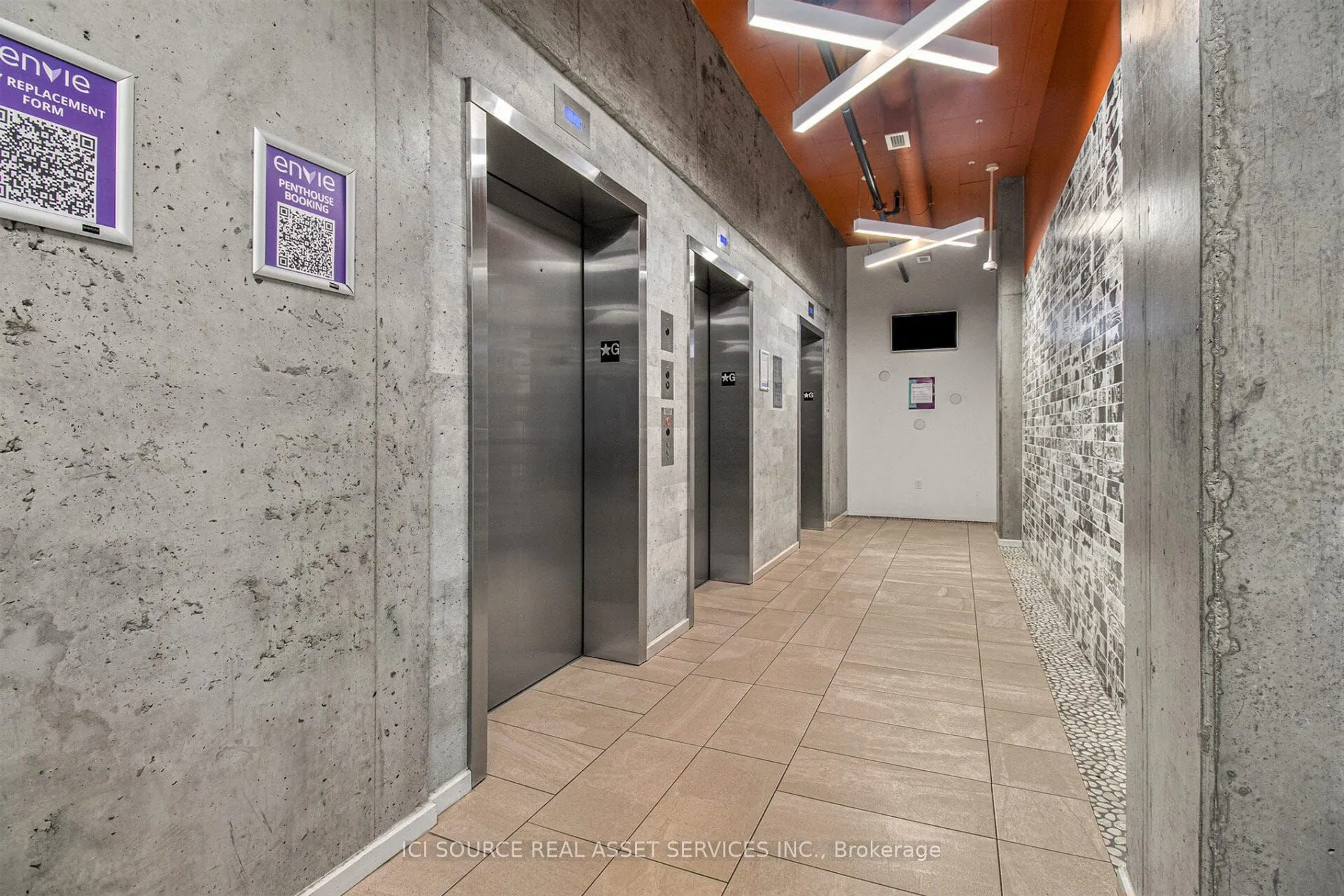 105 Champagne Avenue S, #1702
