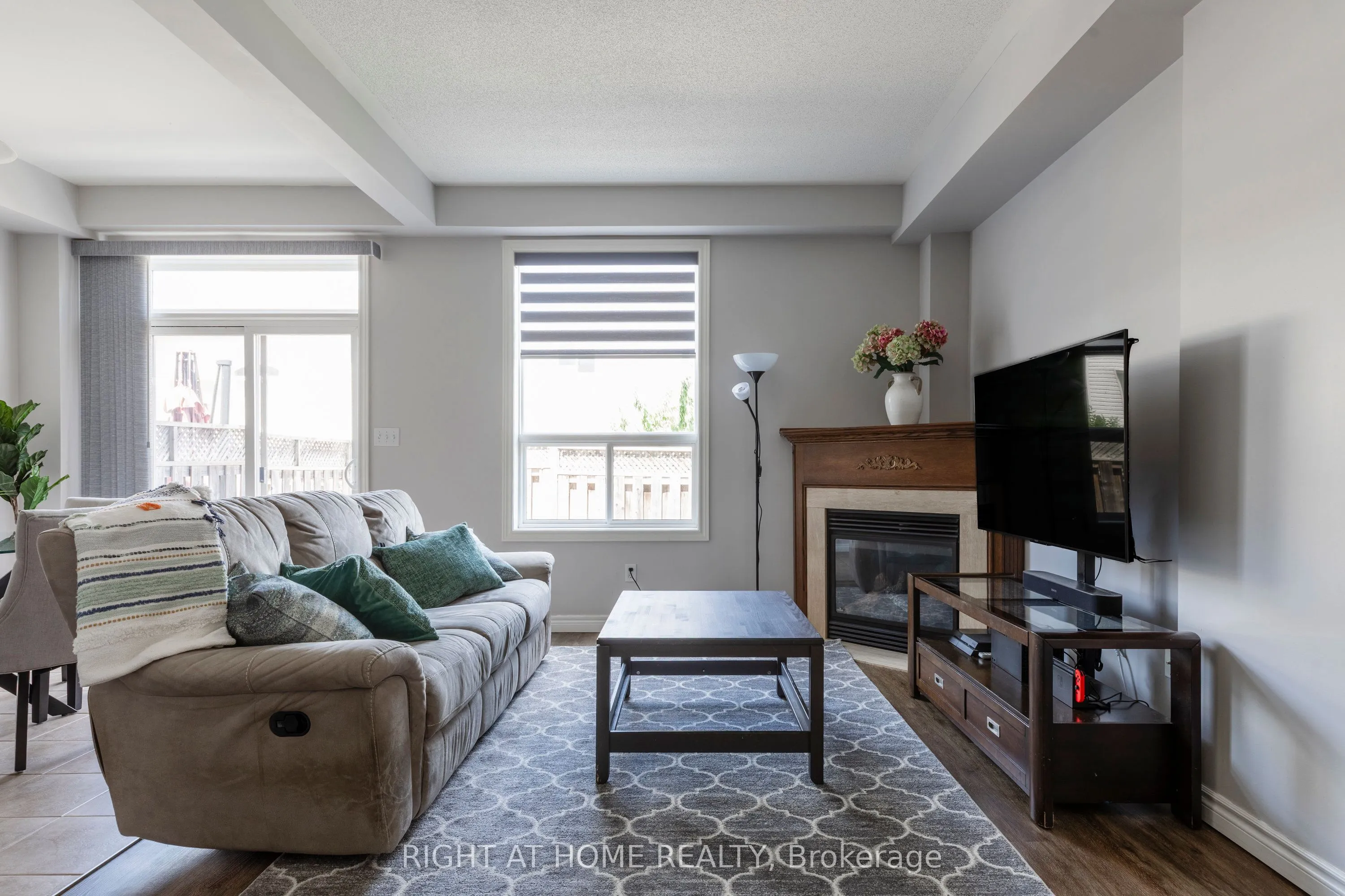 56 Marina Point Crescent