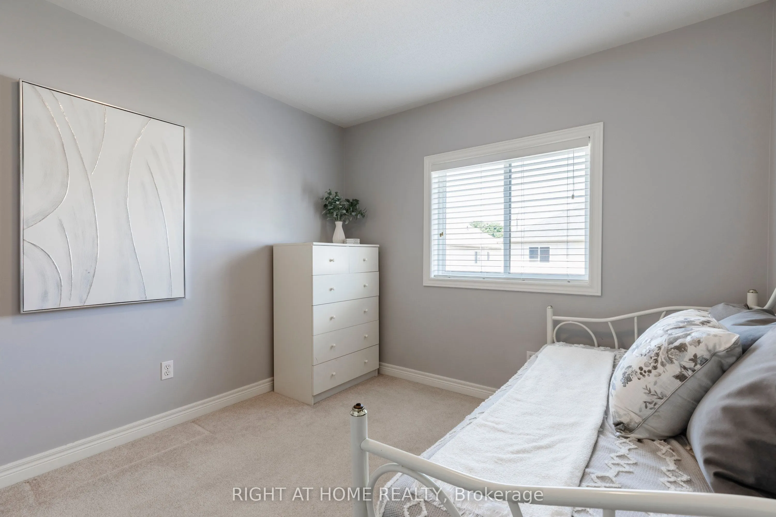 56 Marina Point Crescent