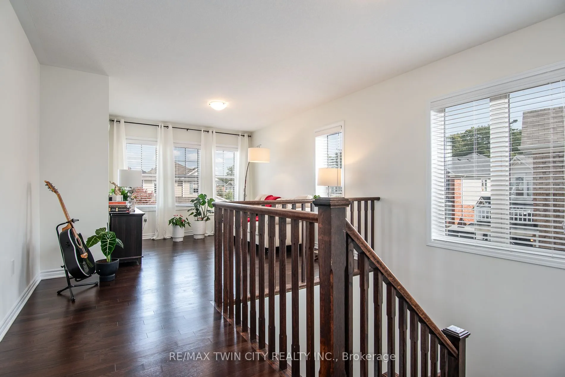 232 Shady Glen Crescent
