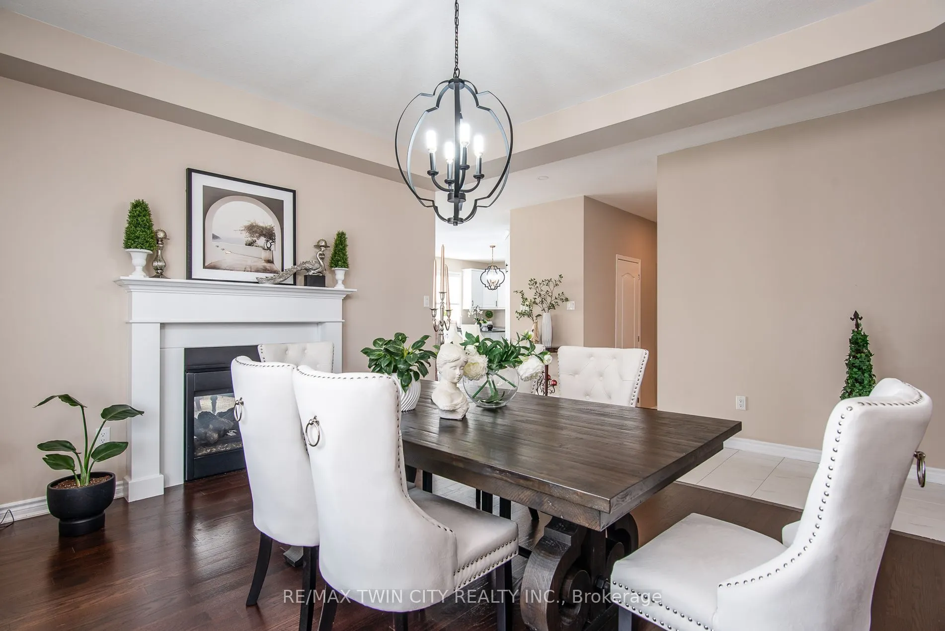 232 Shady Glen Crescent