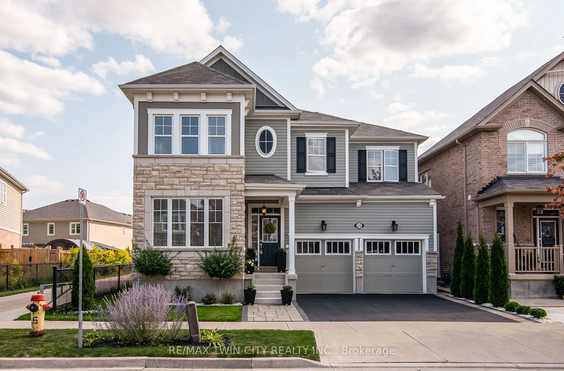 232 Shady Glen Crescent