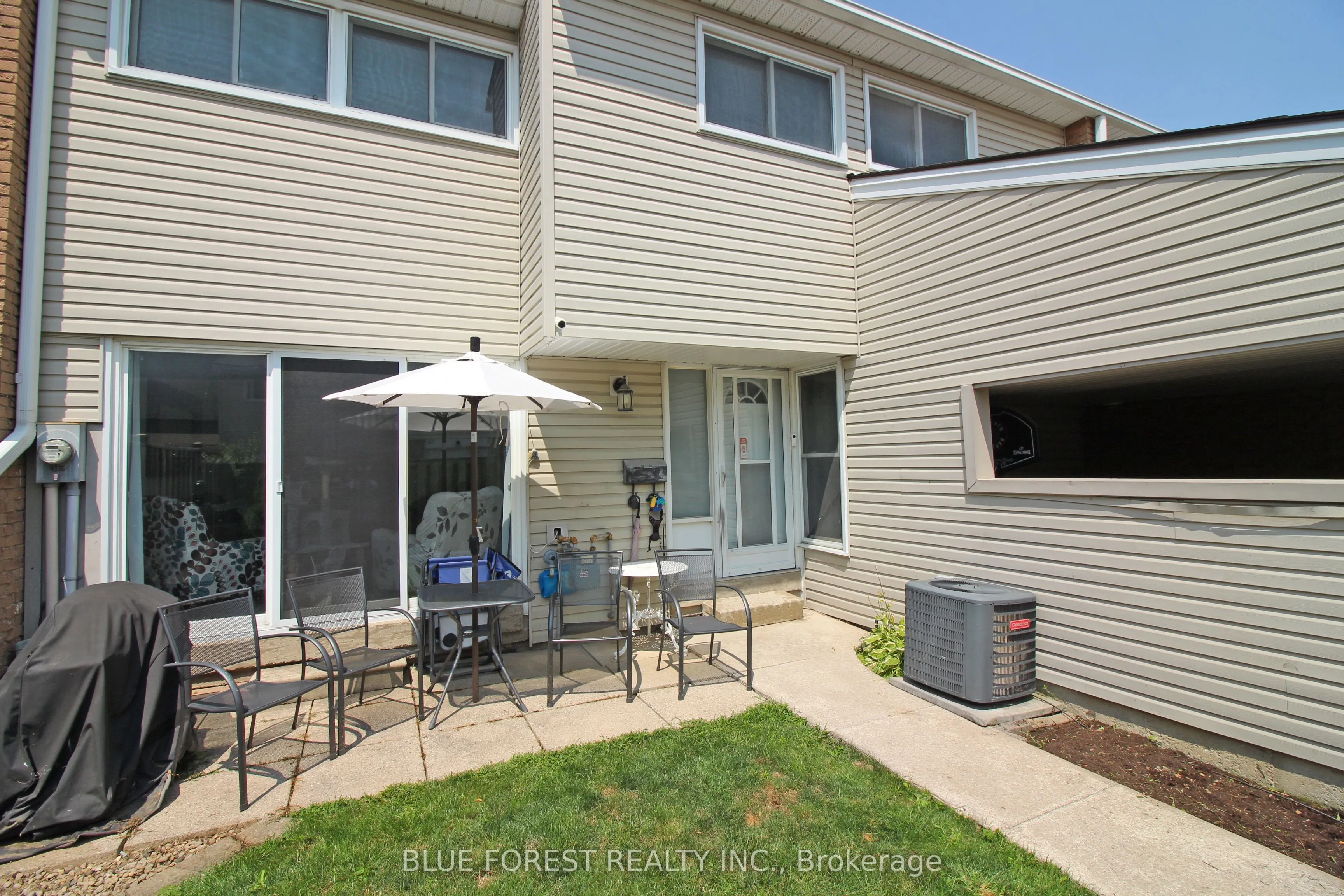 590 Millbank Drive, #8