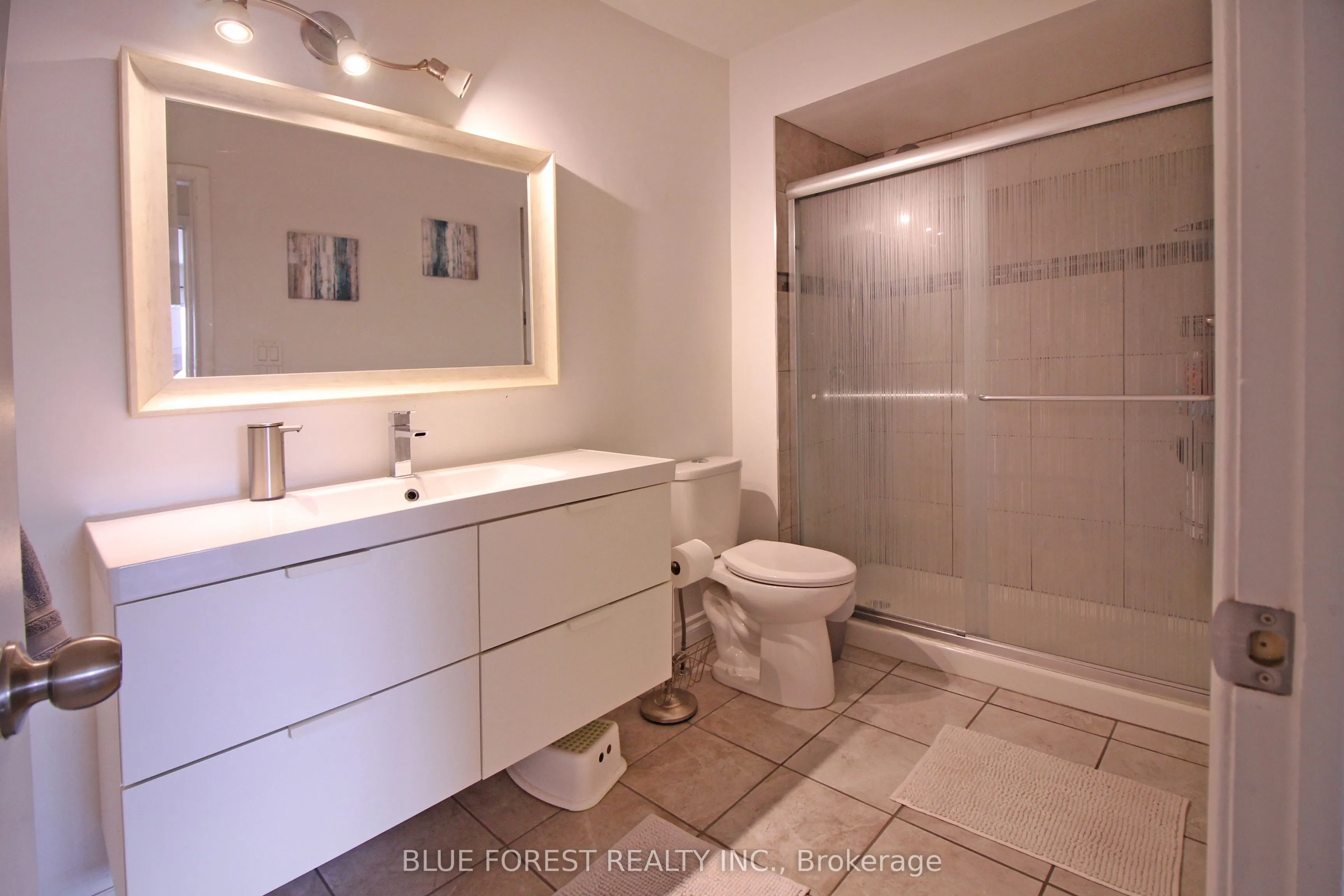 590 Millbank Drive, #8