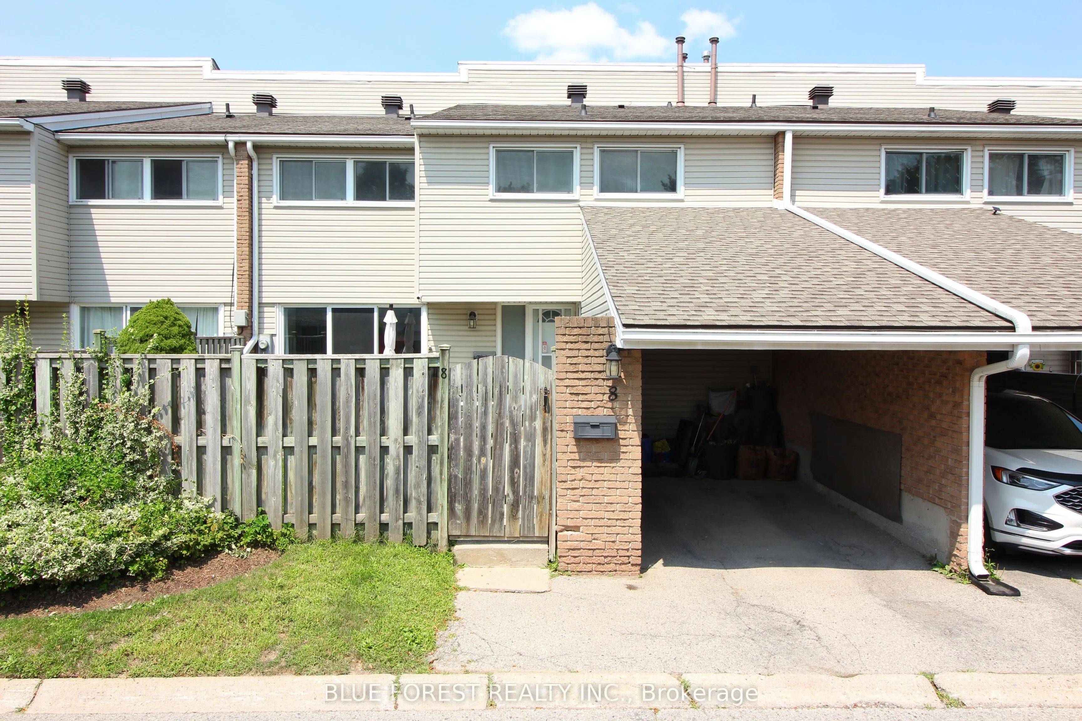 590 Millbank Drive, #8