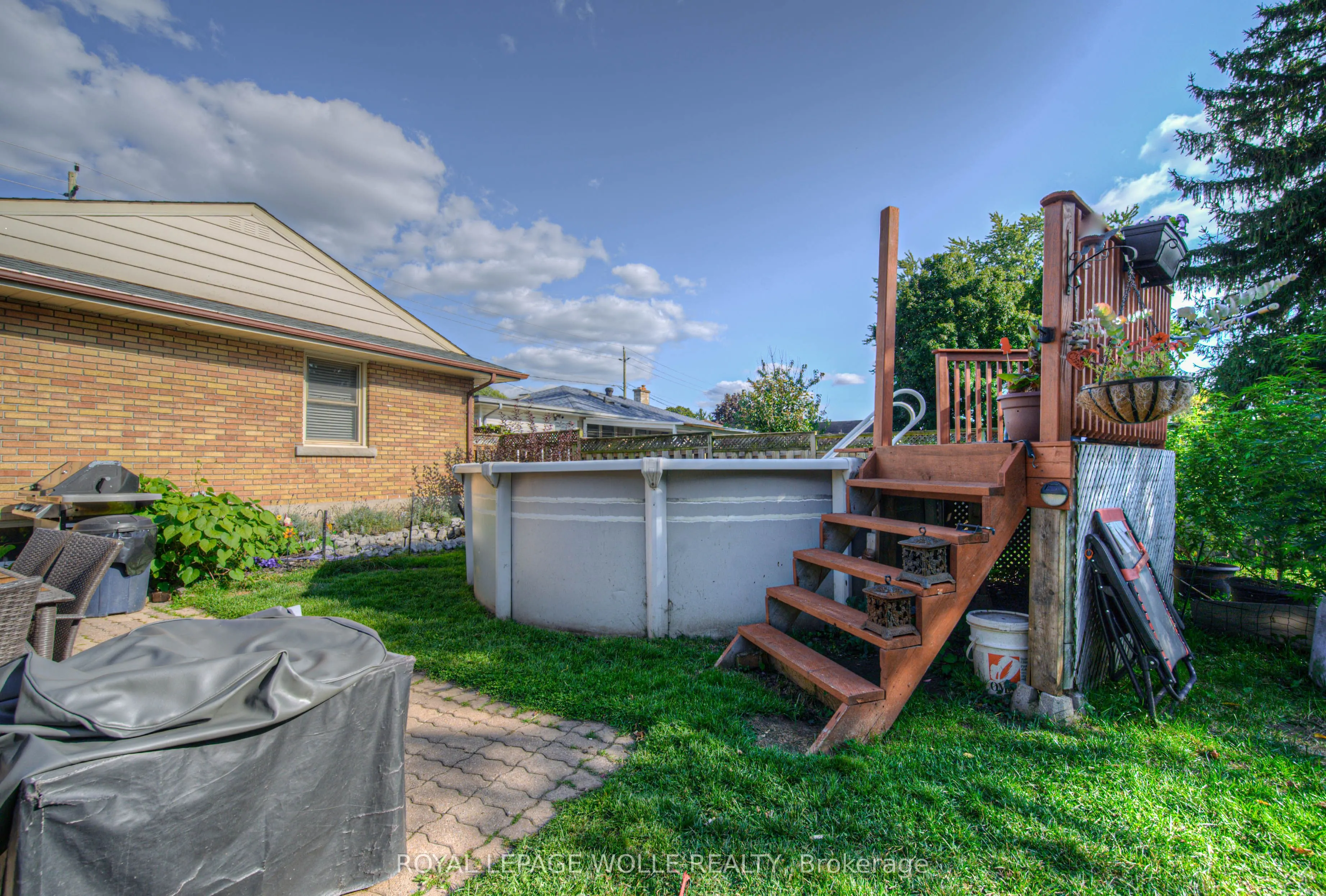 1584 Concession Road