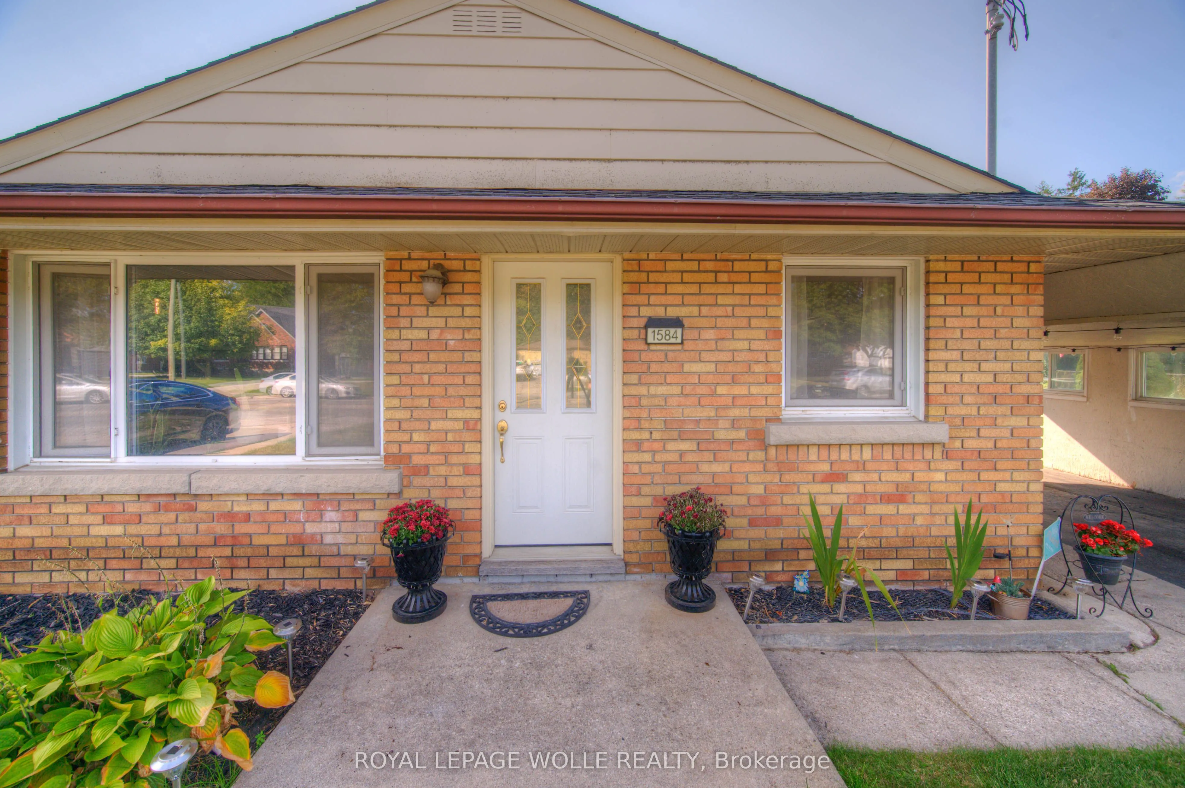 1584 Concession Road