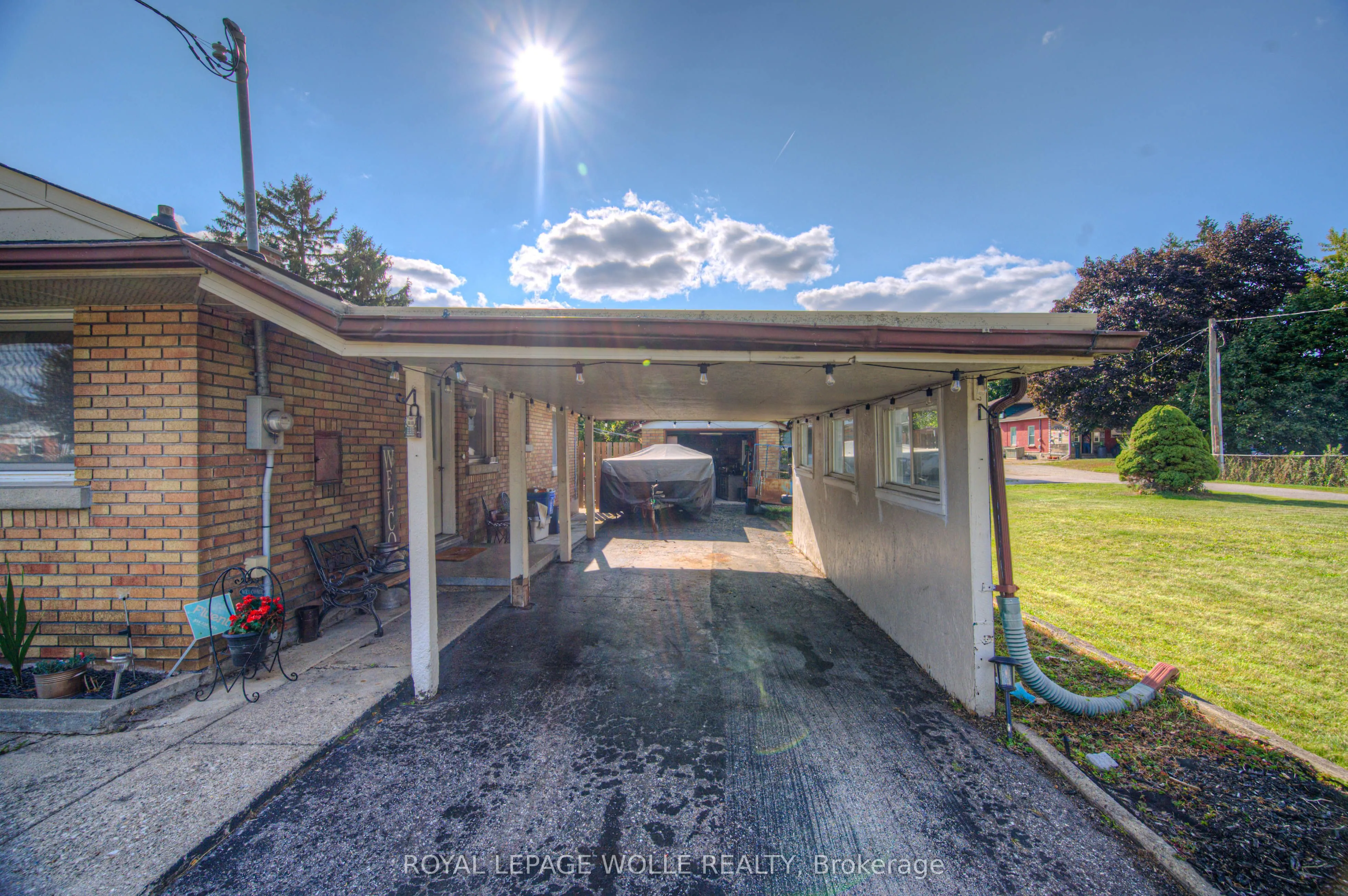 1584 Concession Road