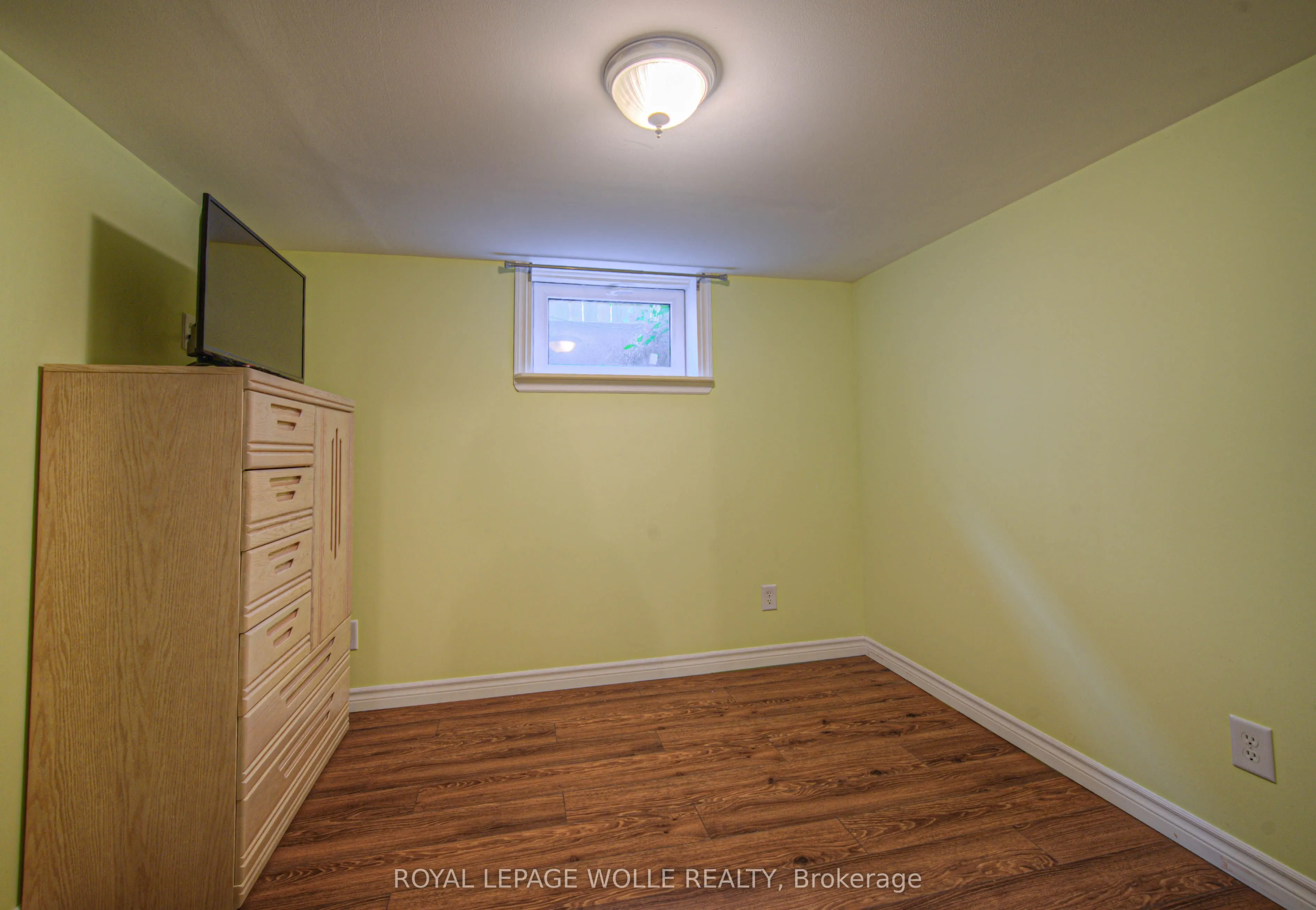 1584 Concession Road