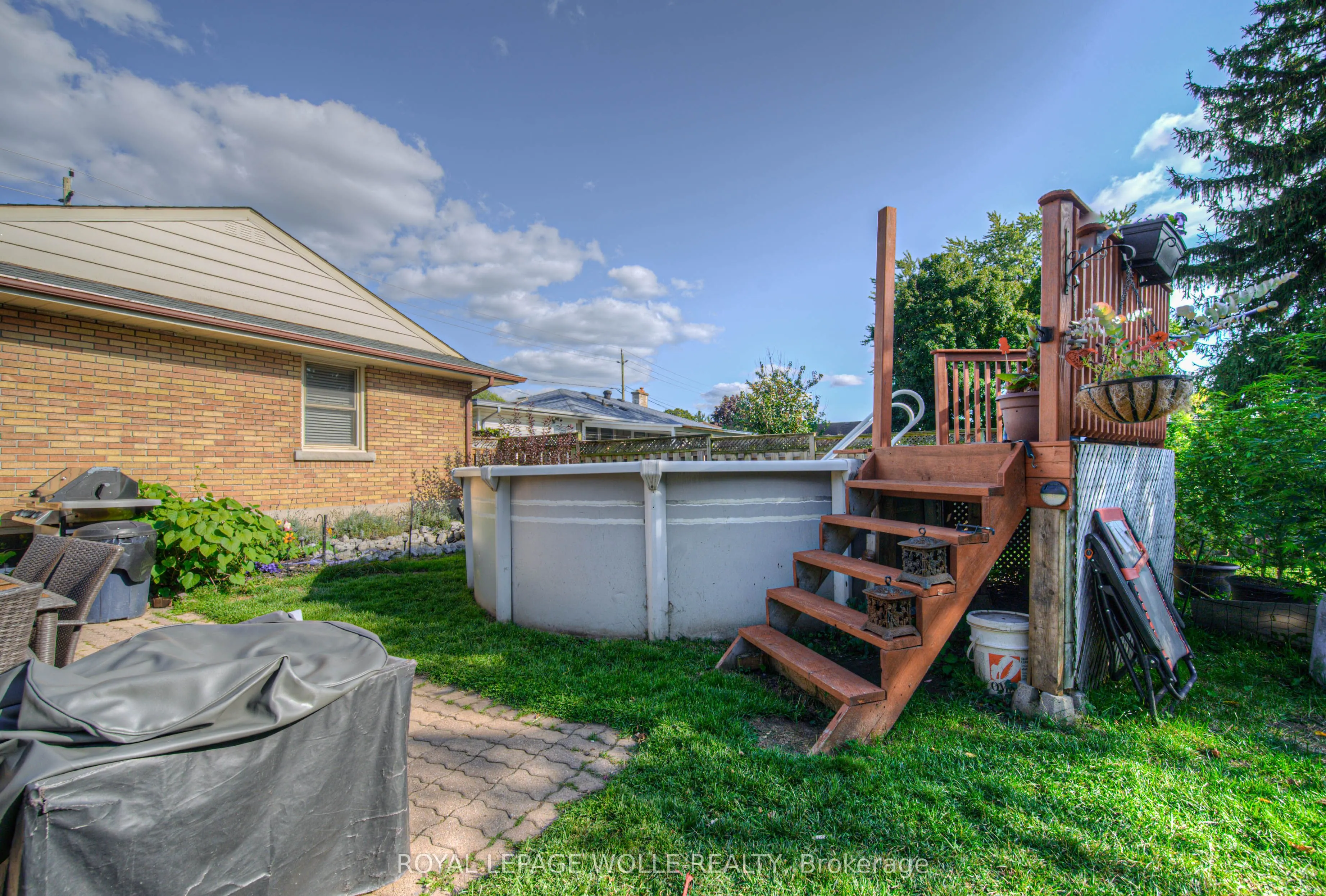 1584 Concession Road