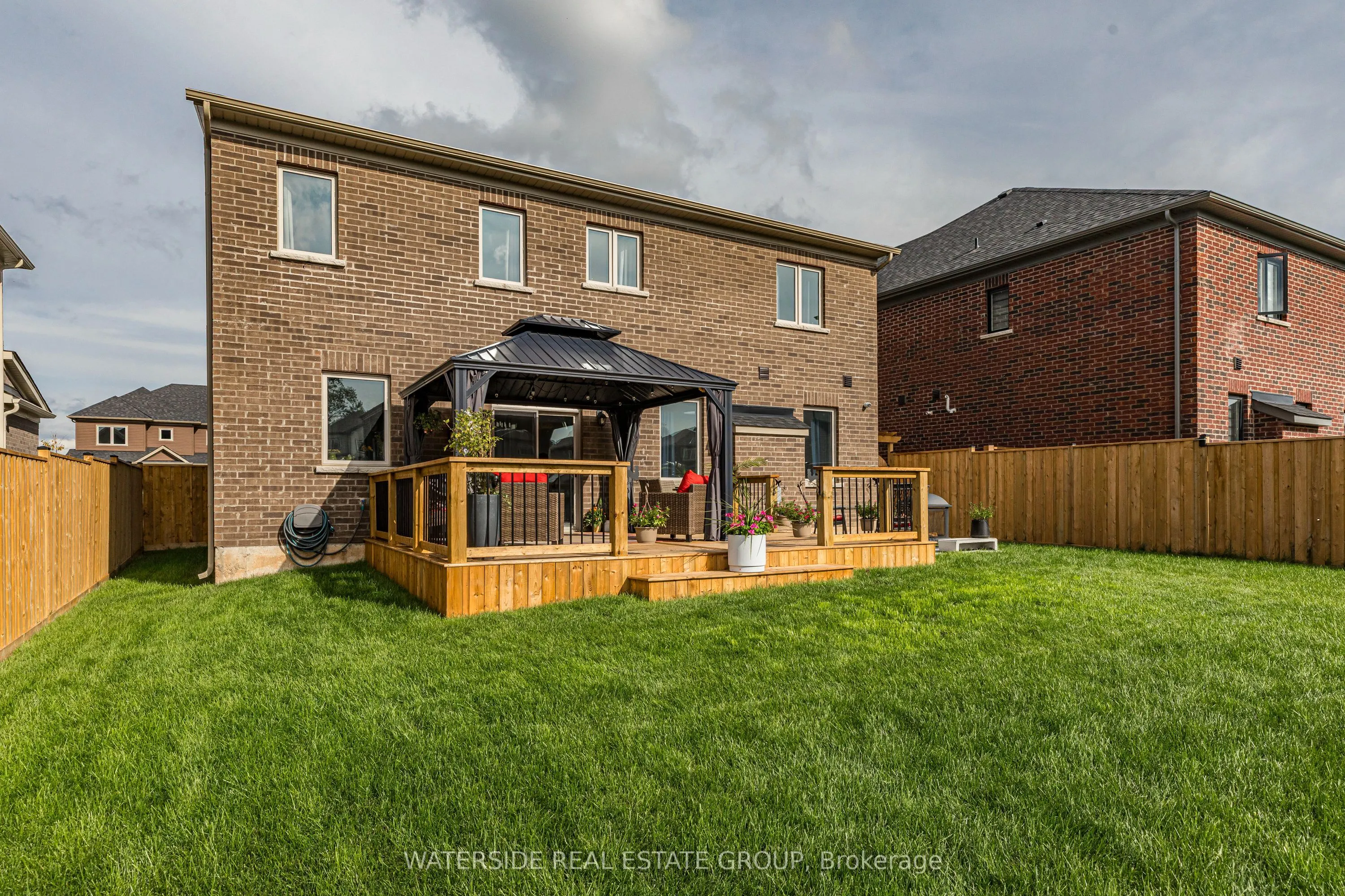 38 Oriole Crescent