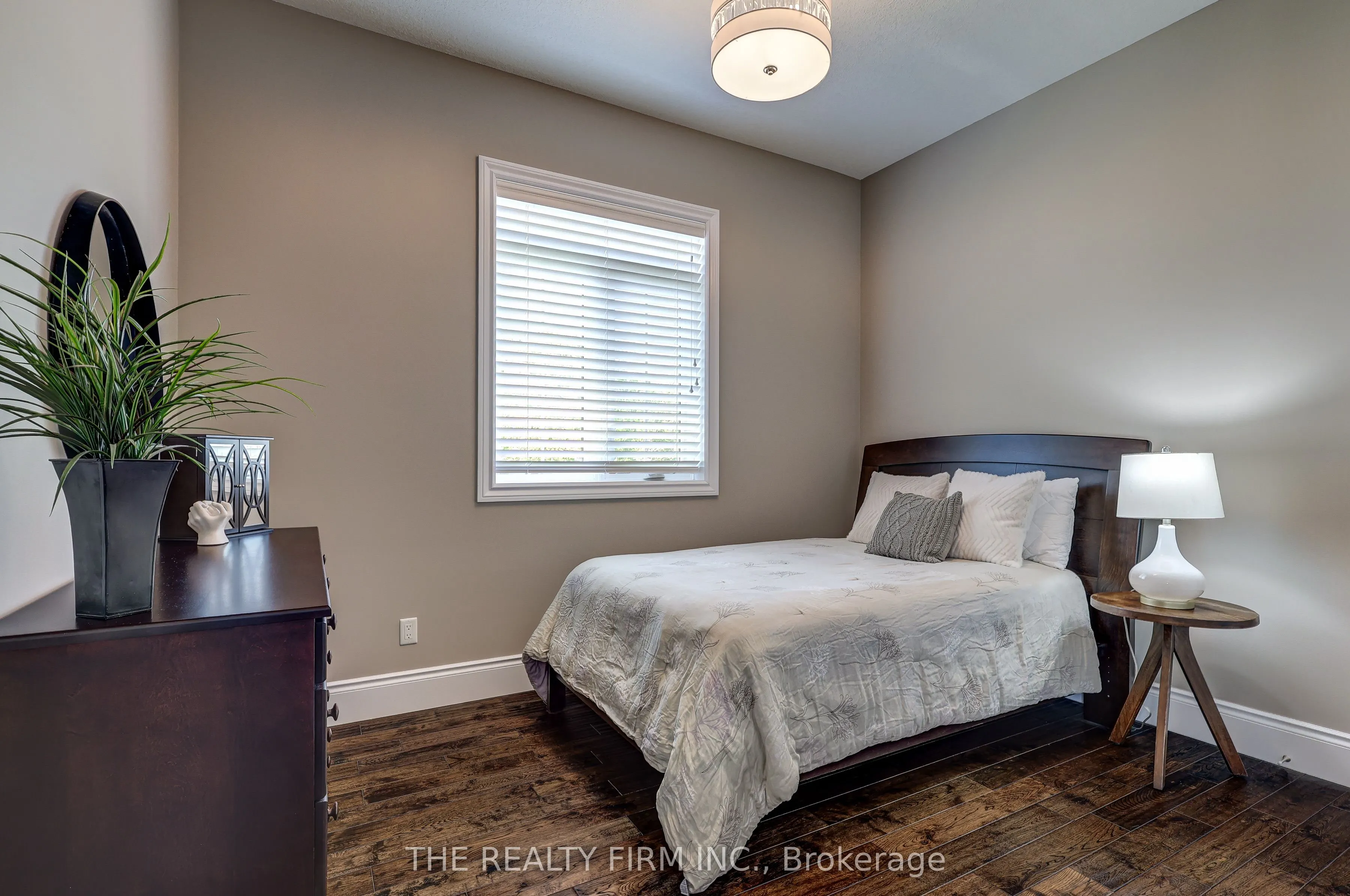 22060 Nissouri Road