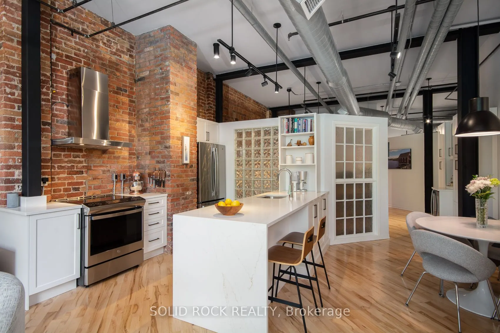 95 Beech Street, #105