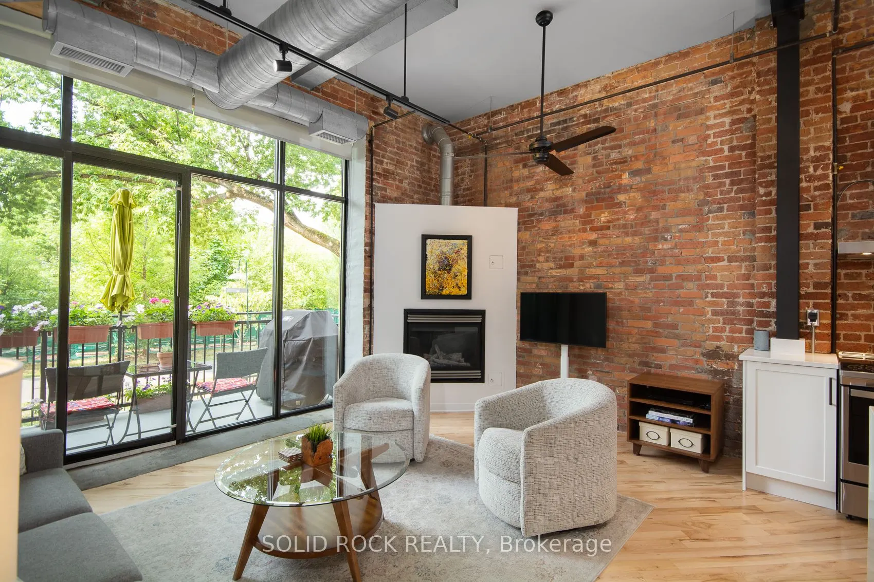 95 Beech Street, #105