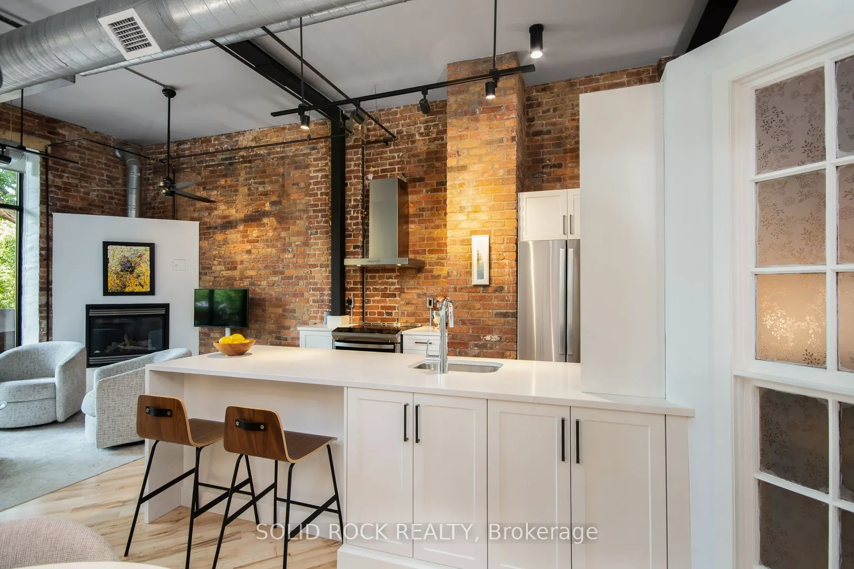 95 Beech Street, #105