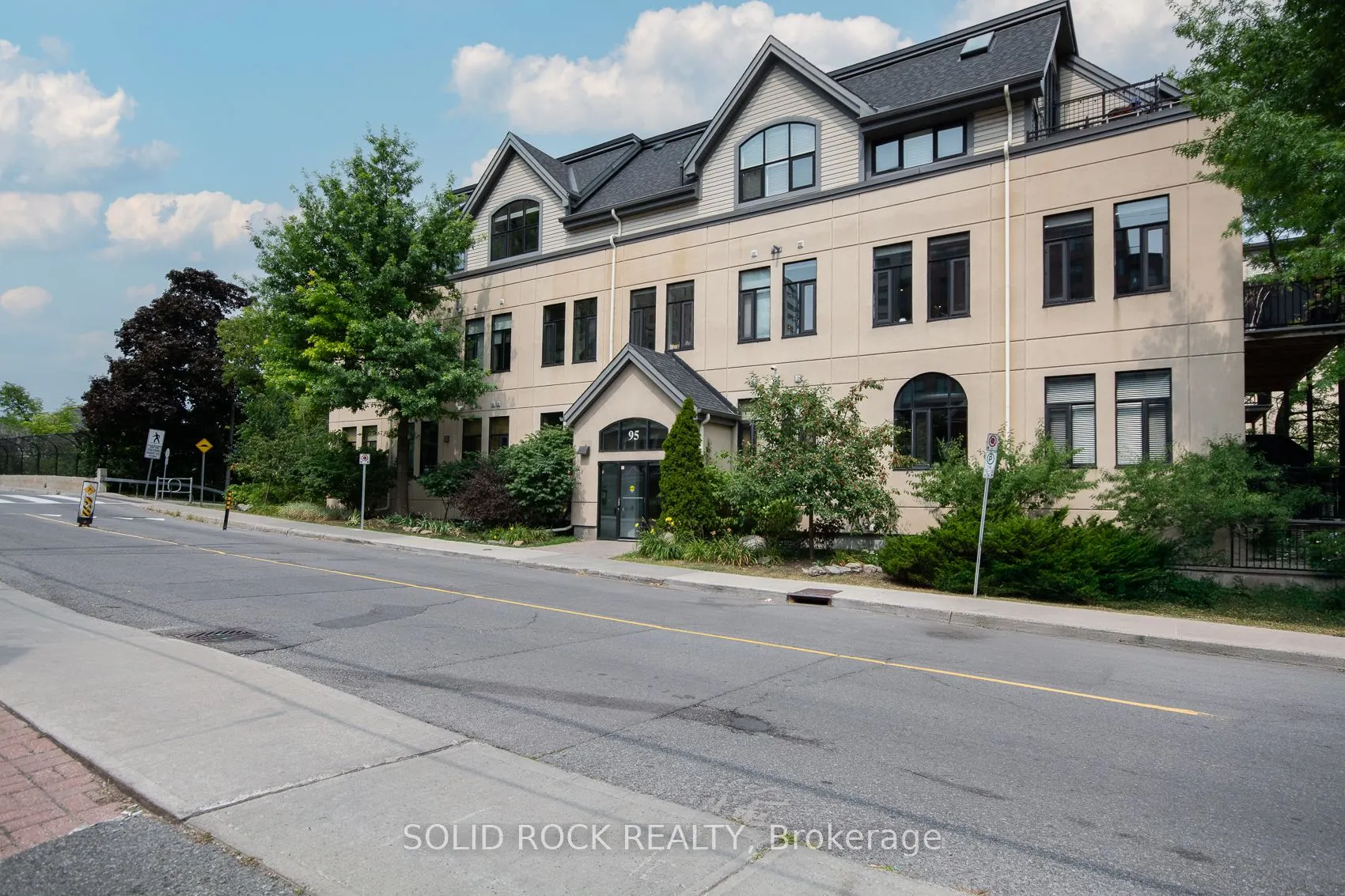 95 Beech Street, #105