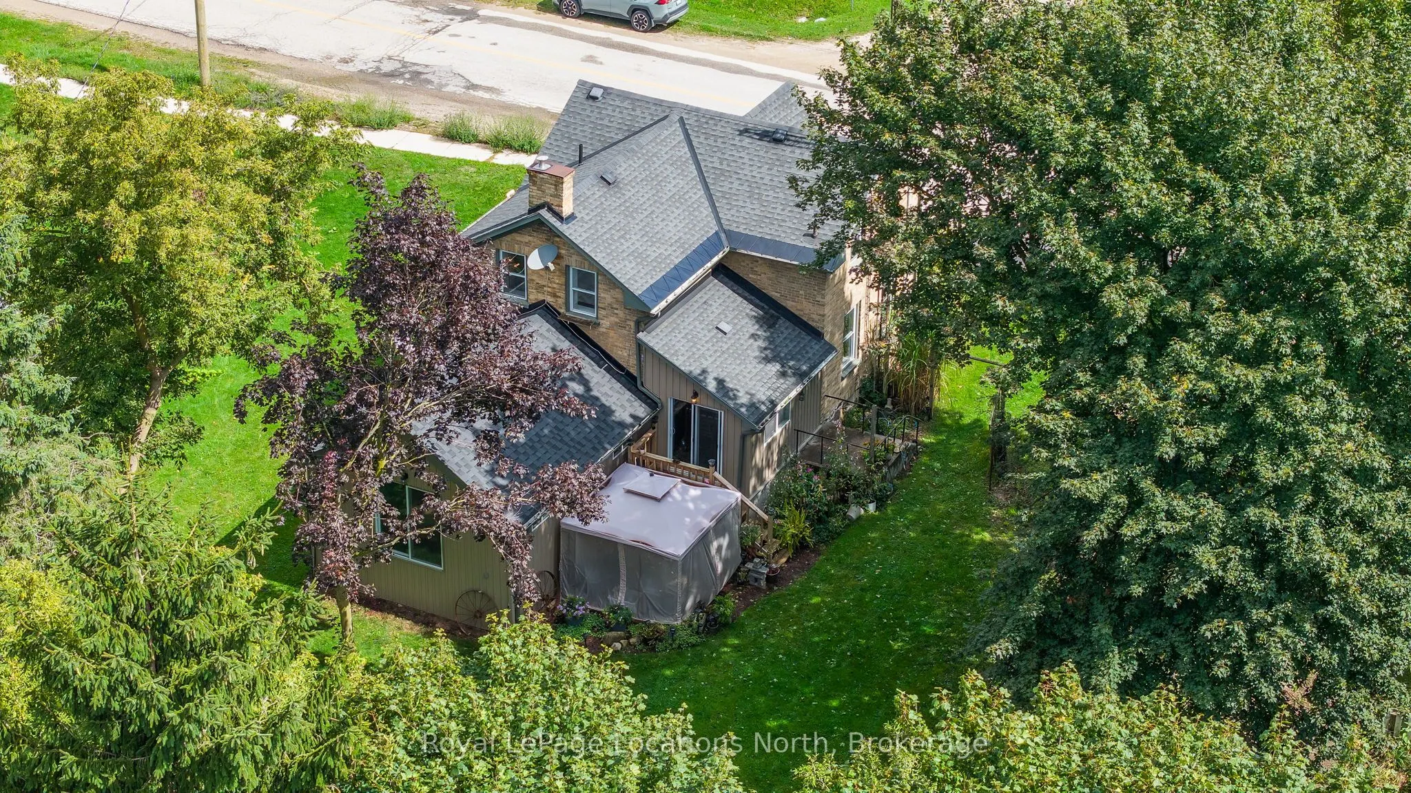 392082 Grey 109 Road